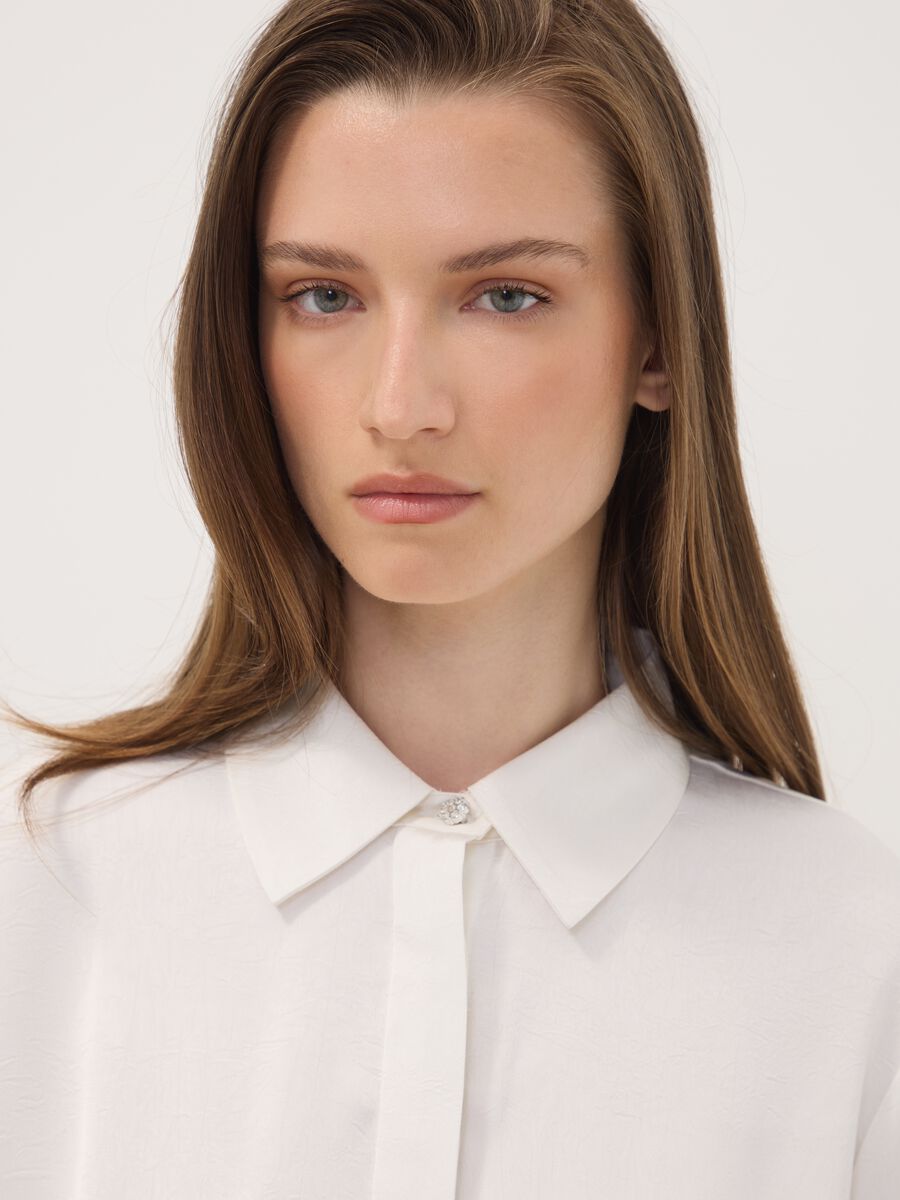 White regular-fit shirt with classic collar_2