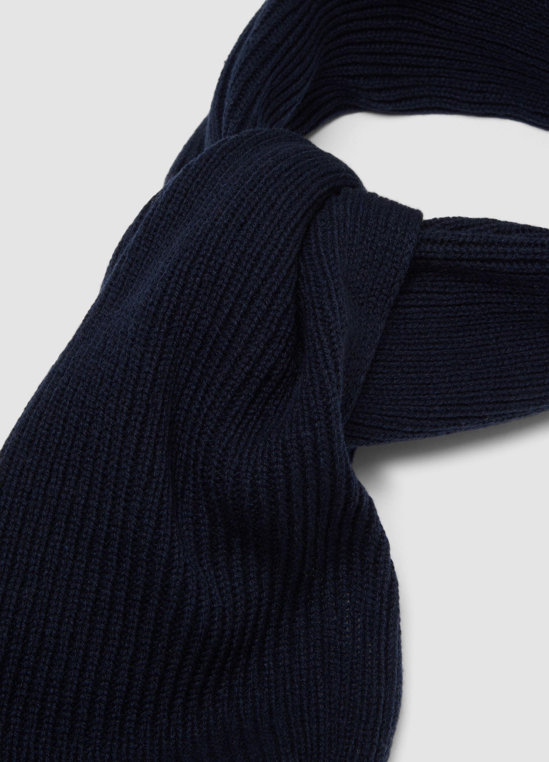 Sciarpa blu in puro cashmere a coste