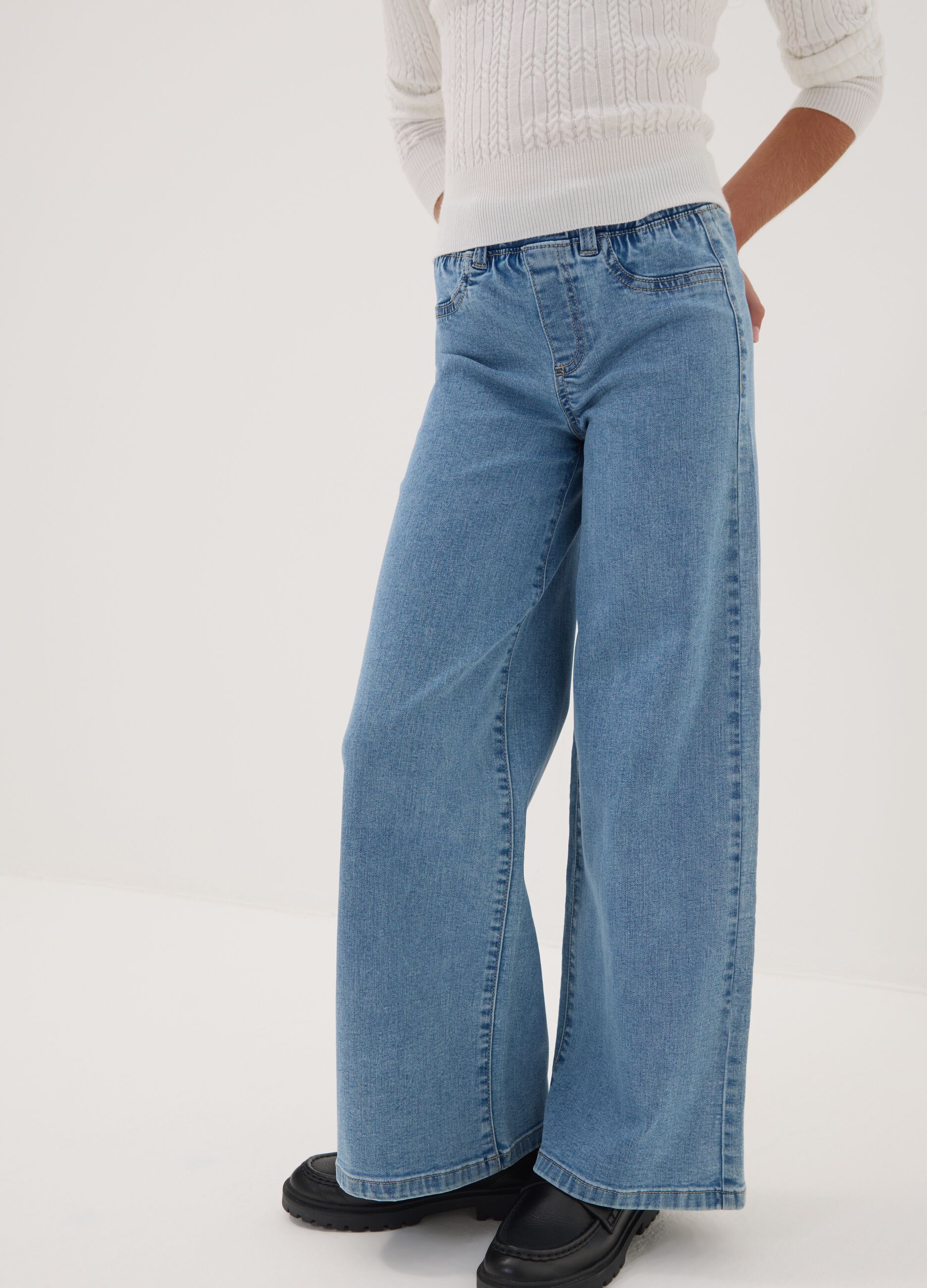 ليغينغز جينز للبنات من القطن وفيسكوز مطاطي بقصّة واسعة جداً (Super Wide Leg)