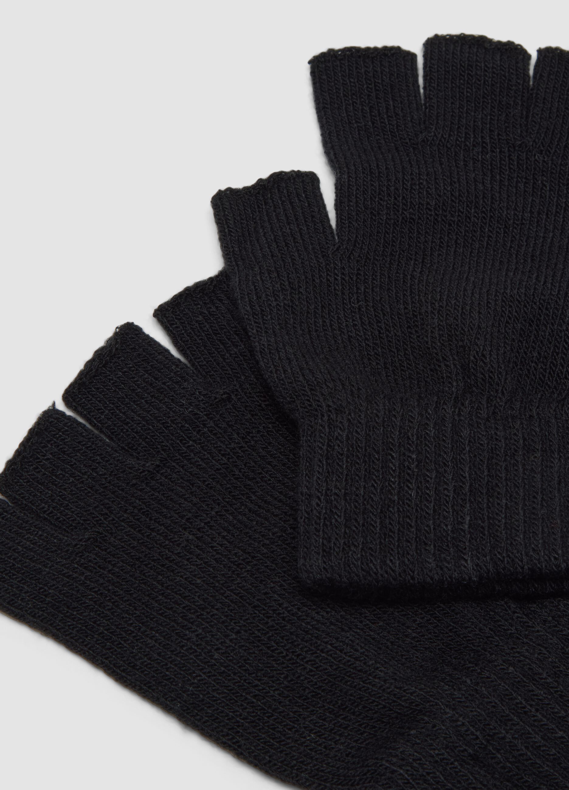 Black fingerless gloves in stretch fabric