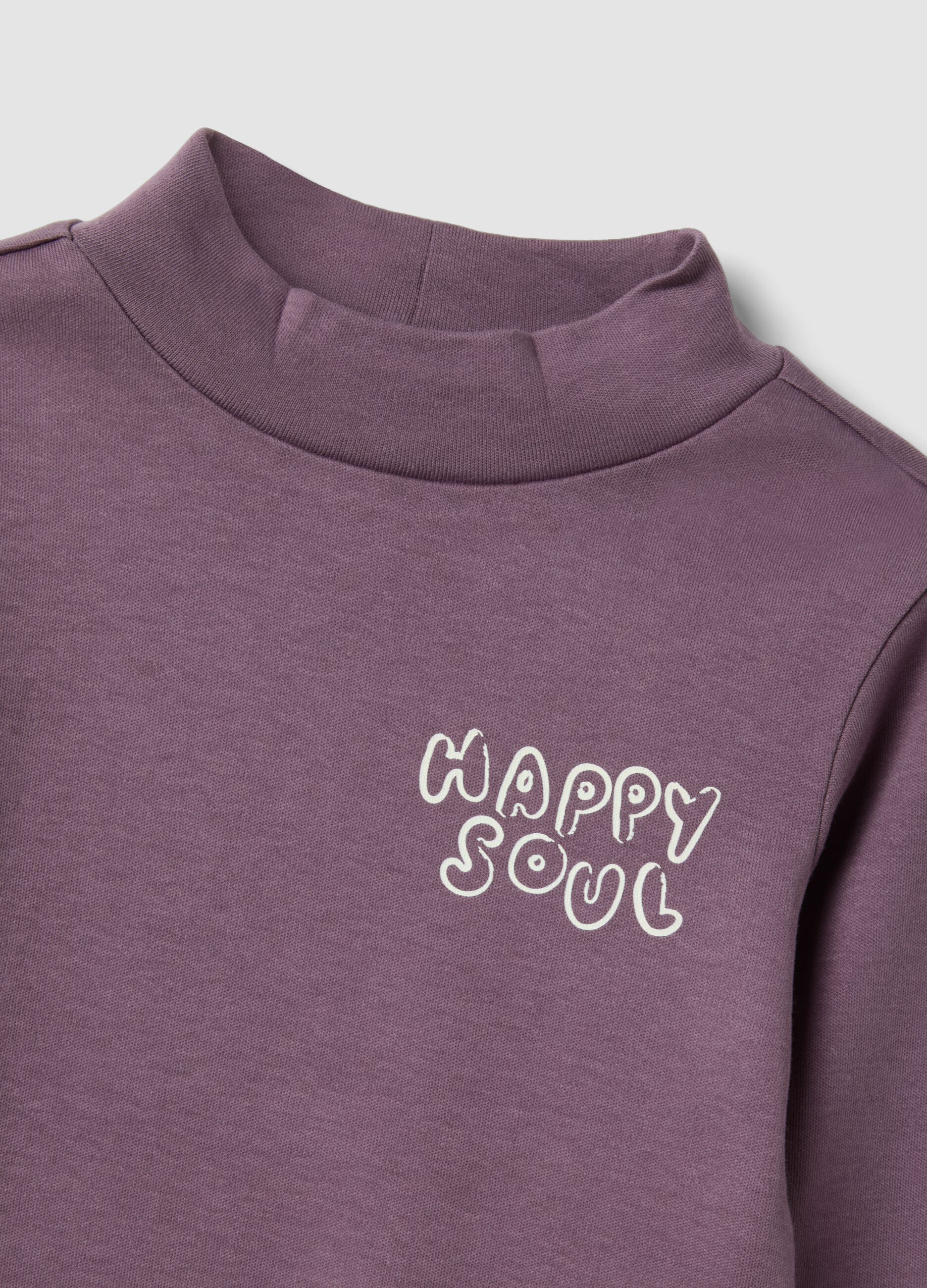 Purple organic cotton T-shirt with stand collar and animal print