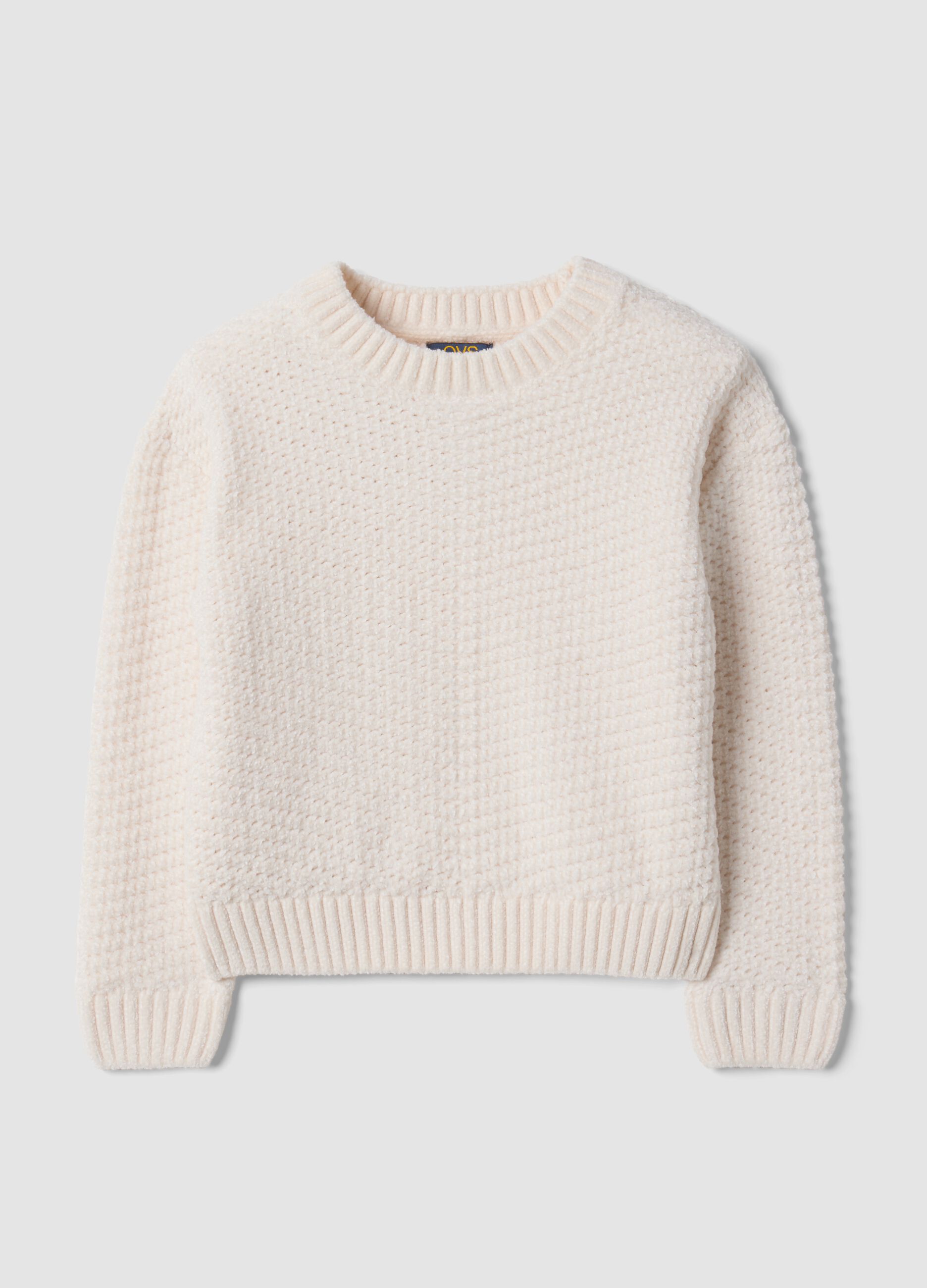White long-sleeved crew-neck knit top