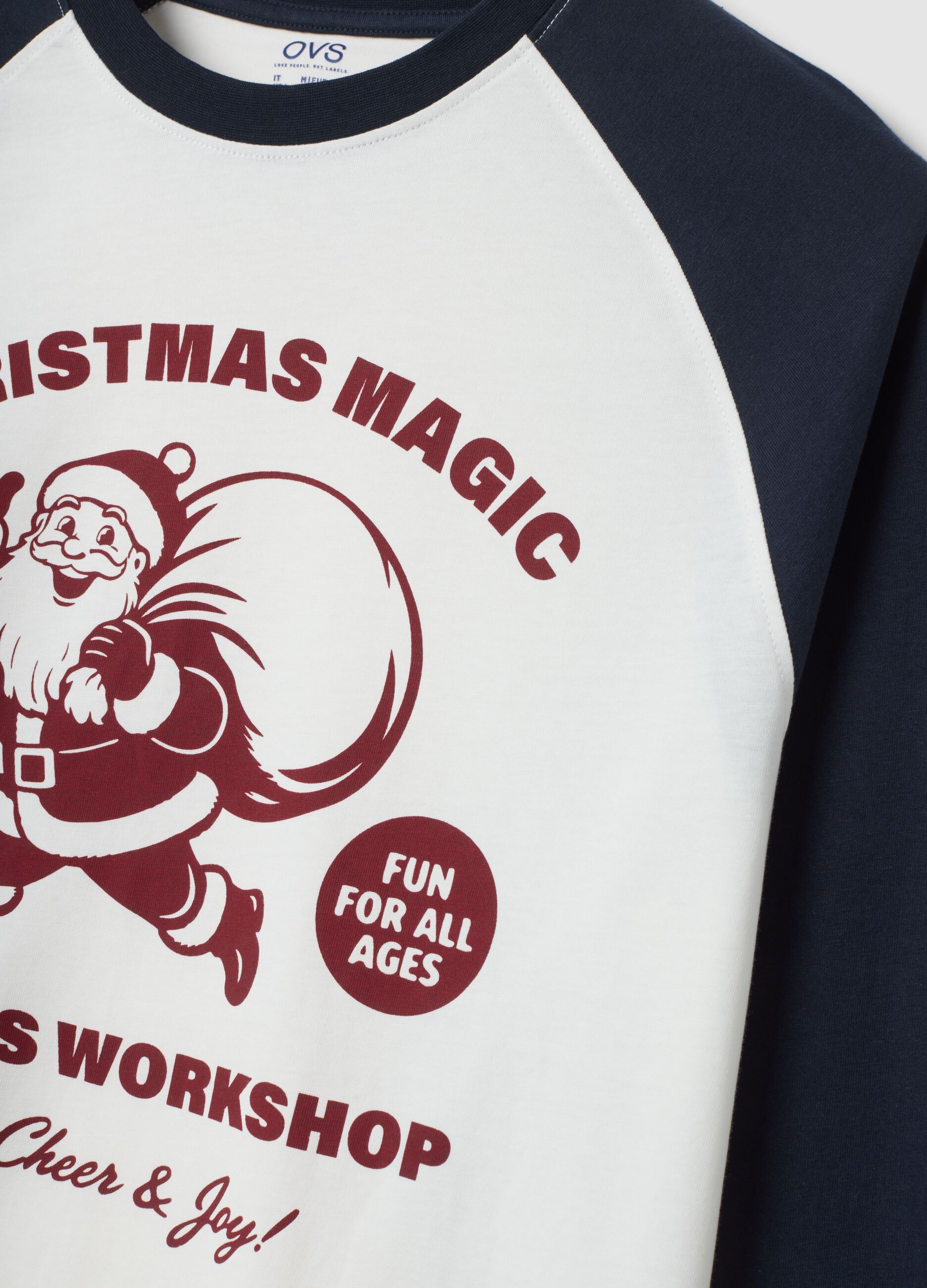 White organic cotton pyjama top with Santa print