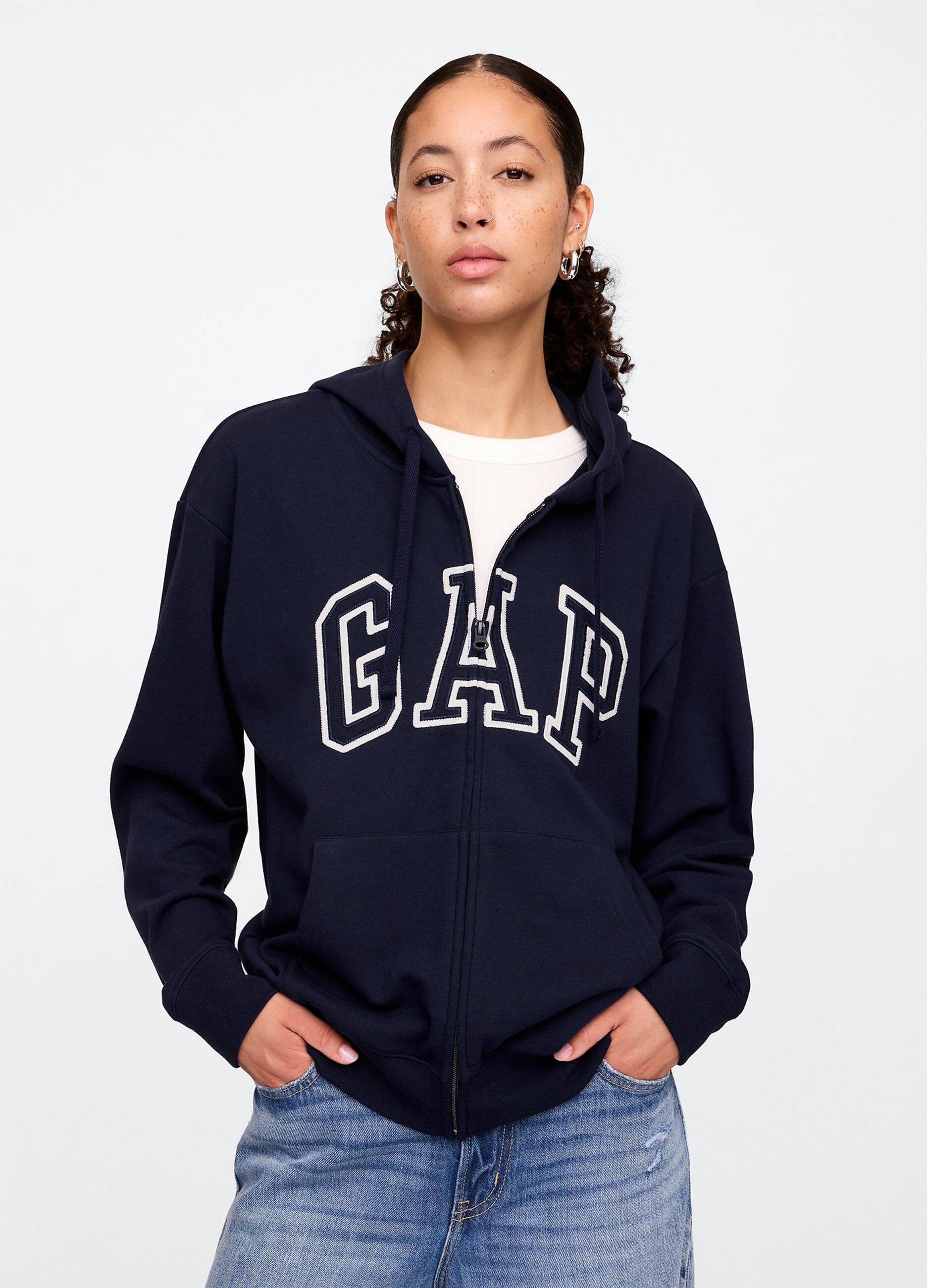 هودي بشعار GAP
