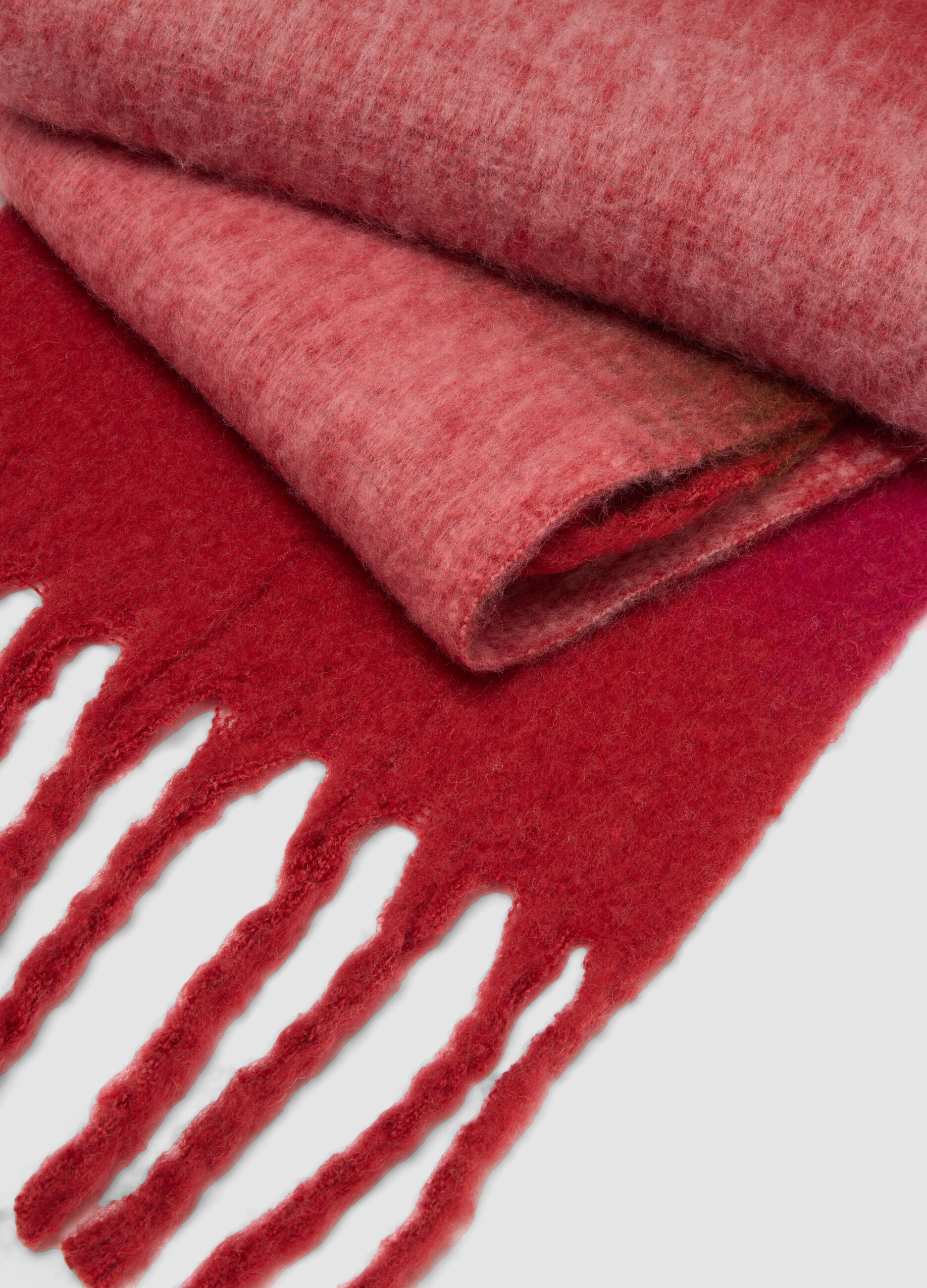 Pink wool-blend scarf with fringes