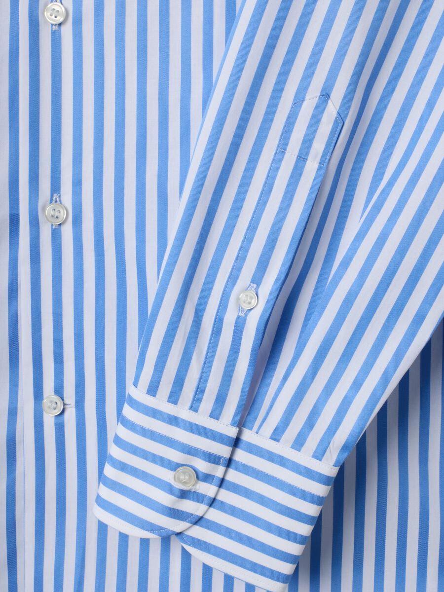 Blue and white striped pure cotton regular-fit shirt_5
