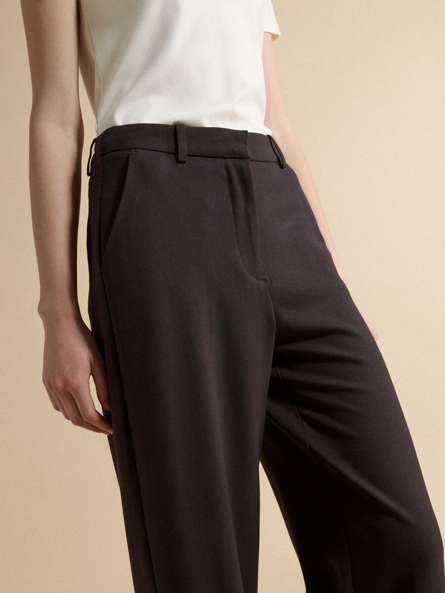 Brown flared formal trousers in stretch viscose_3