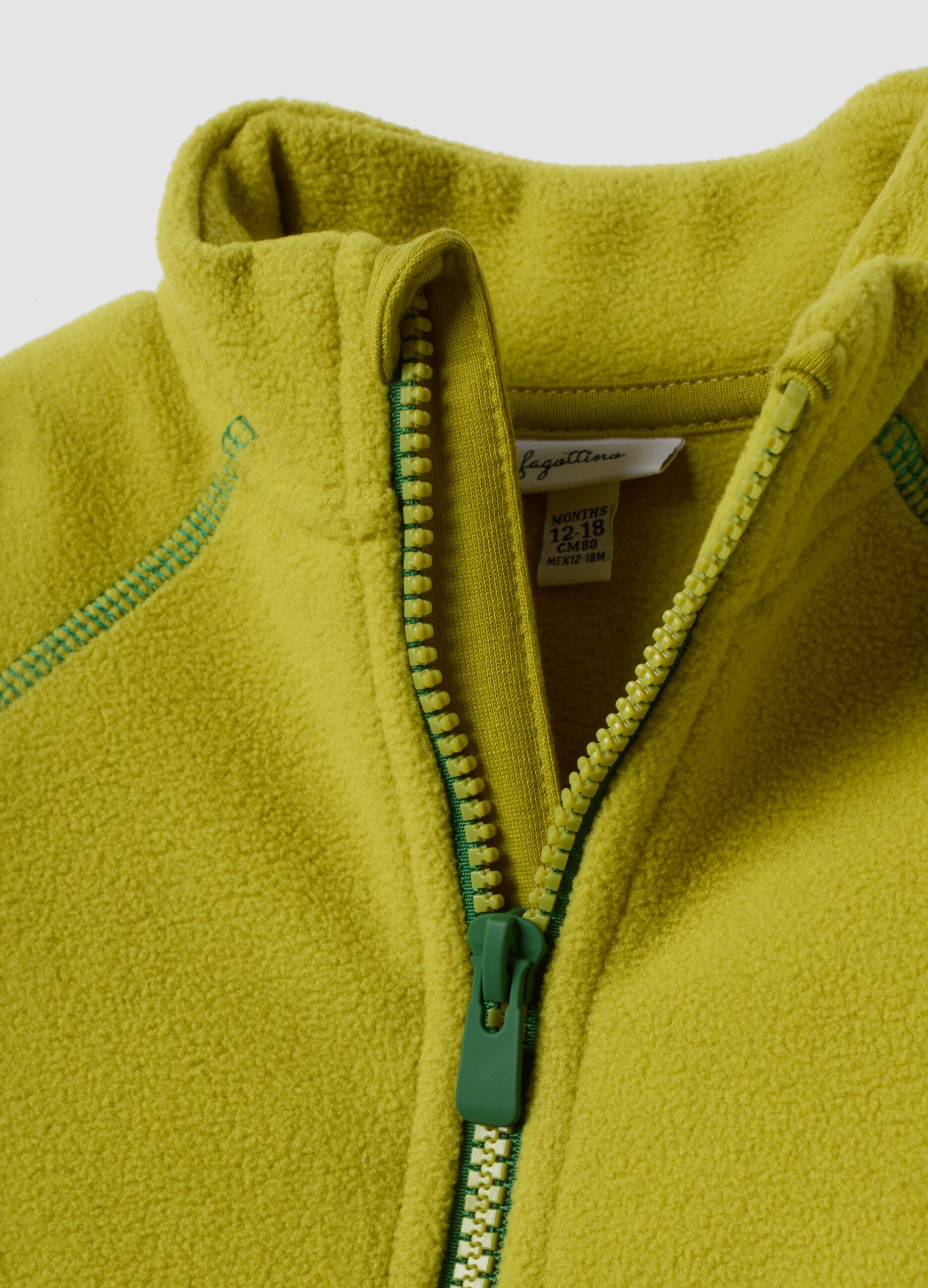 Felpa verde con girocollo e zip in pile regular fit