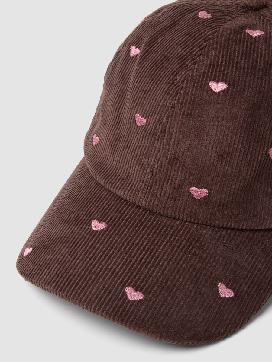 Brown pure cotton ribbed cap with hearts_2
