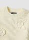 White ribbed crew-neck top with appliqu&eacute; flowers_3