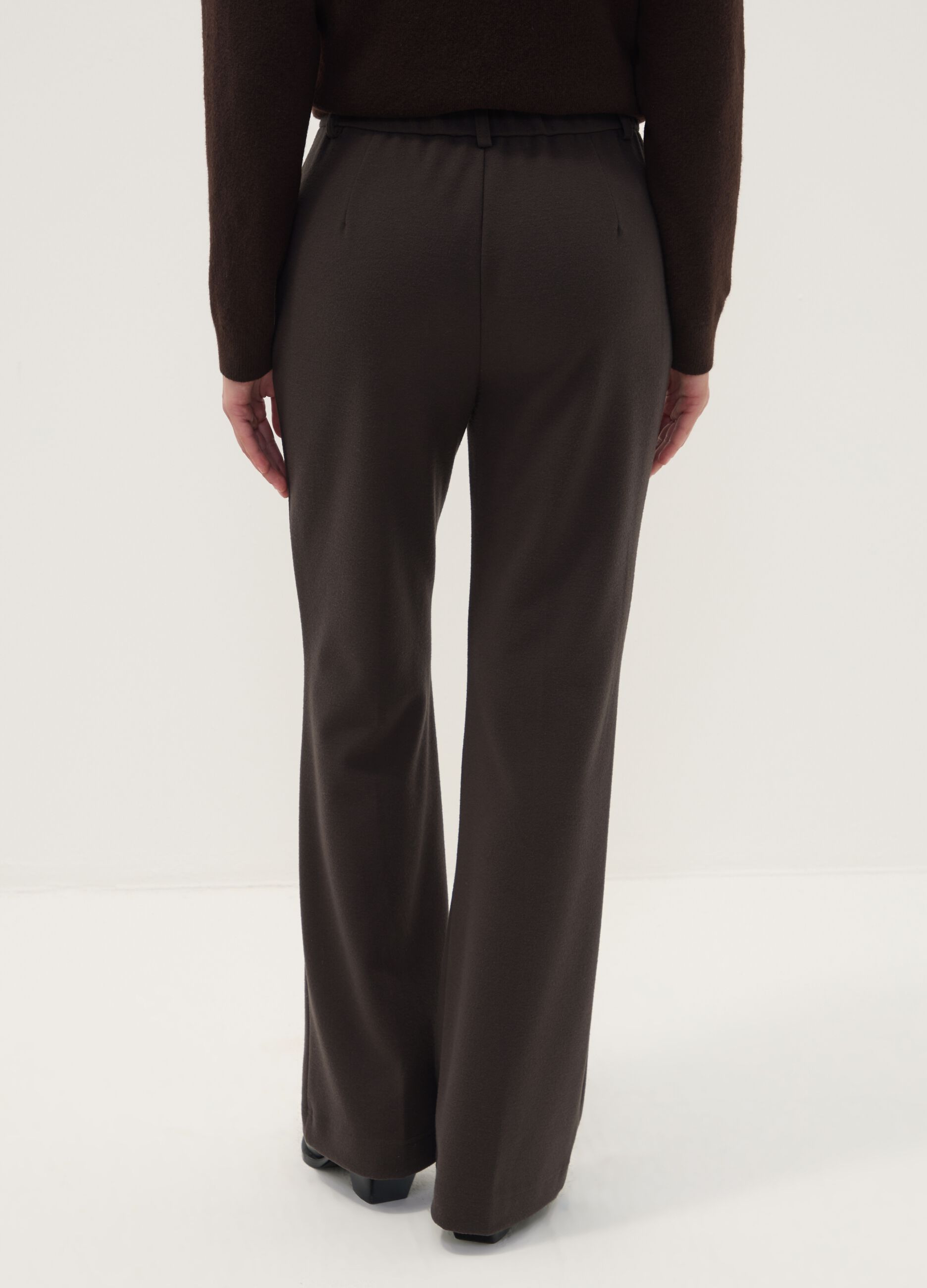 Pantaloni marroni in viscosa elasticizzata straight fit