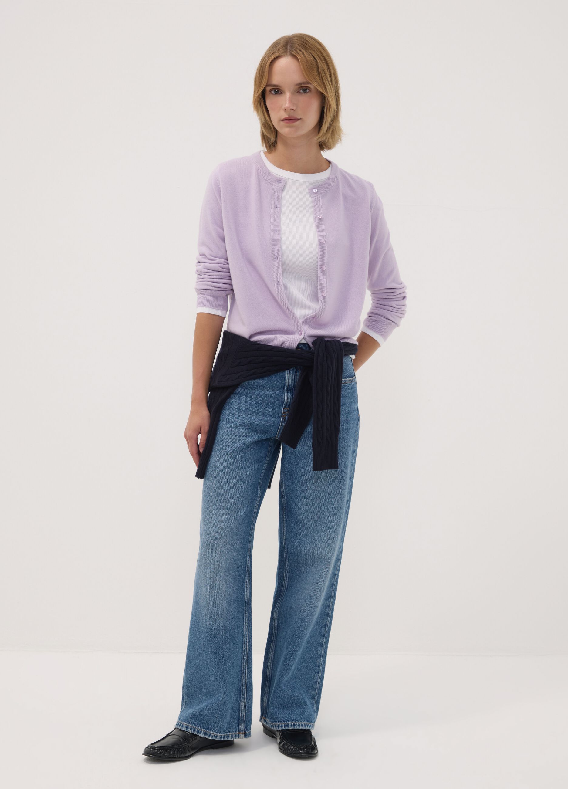 Cardigan viola girocollo regular fit con bottoni