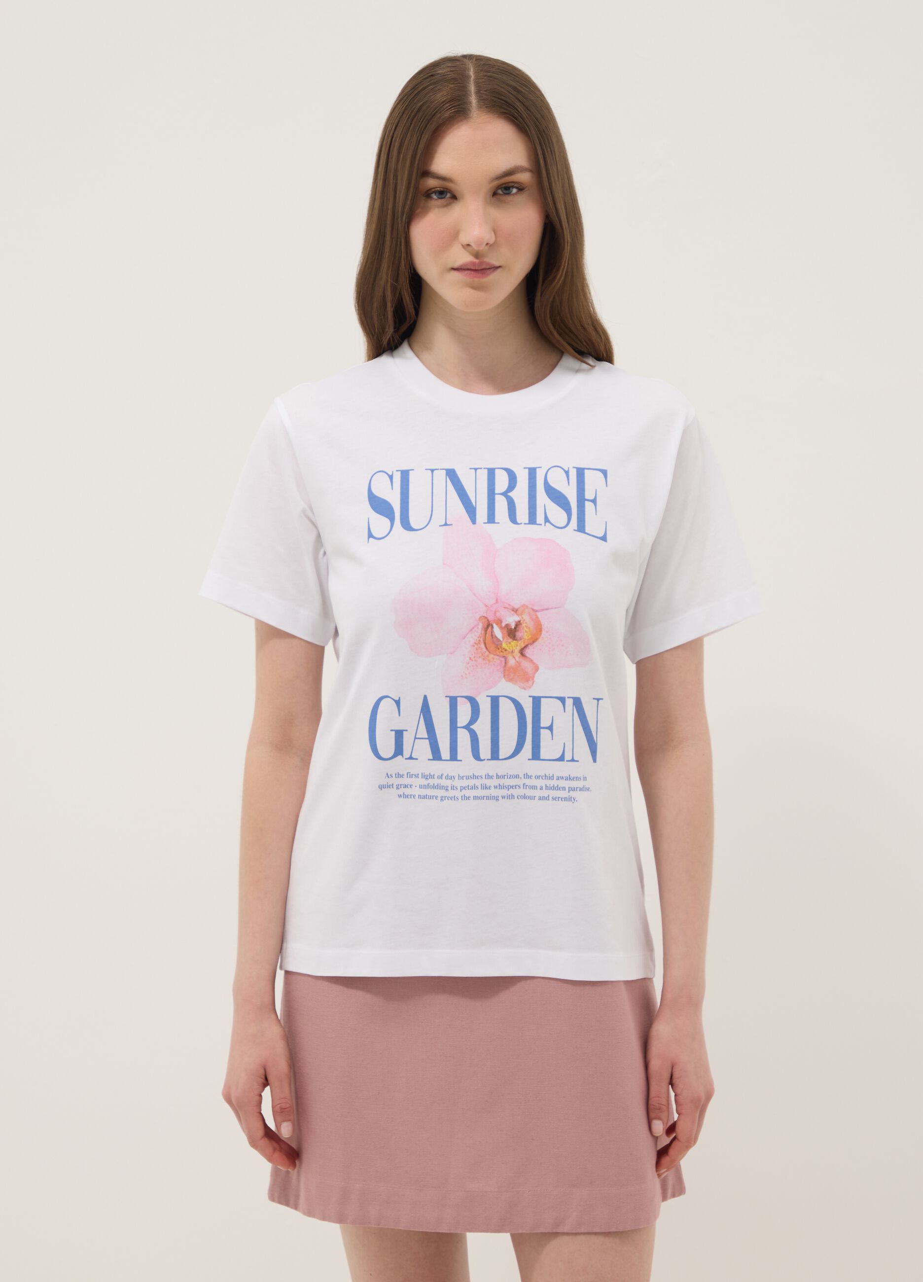 White pure cotton T-shirt with floral print, regular fit