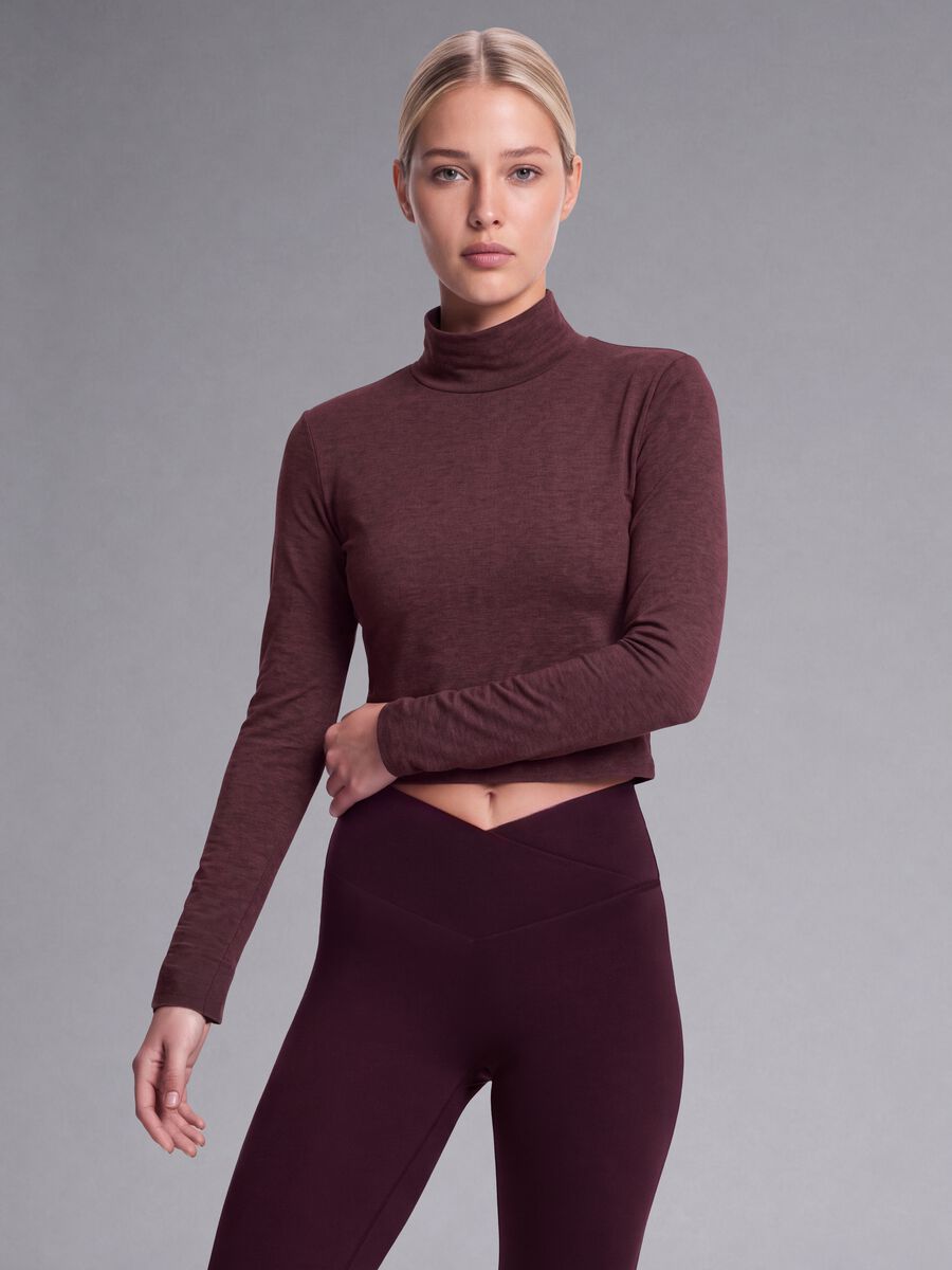 T-shirt viola crop in tessuto elasticizzato con collo rialzato Easy Dry ALTAVIA STUDIO_1