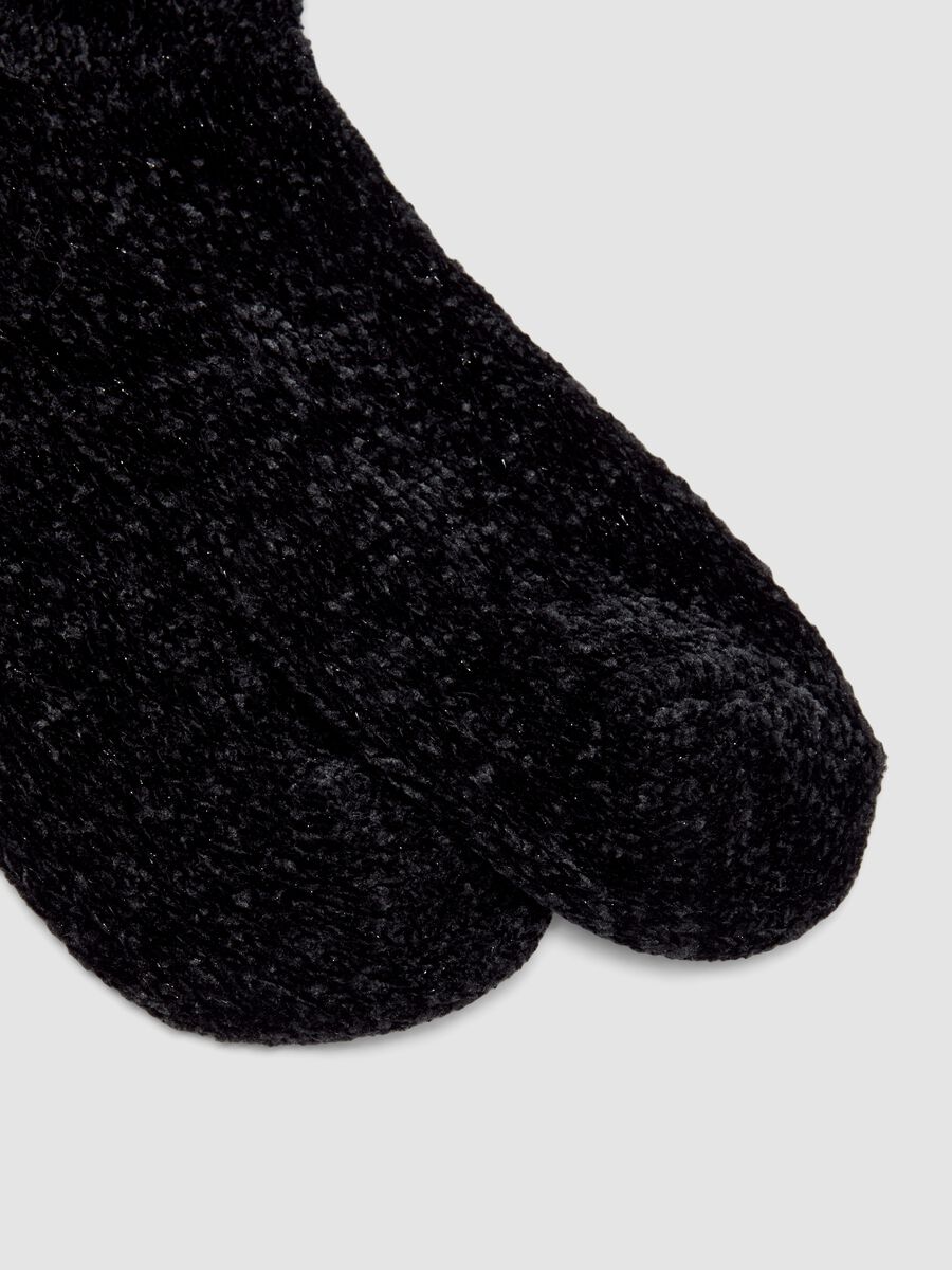 Black stretch boucl&eacute;-effect socks_1
