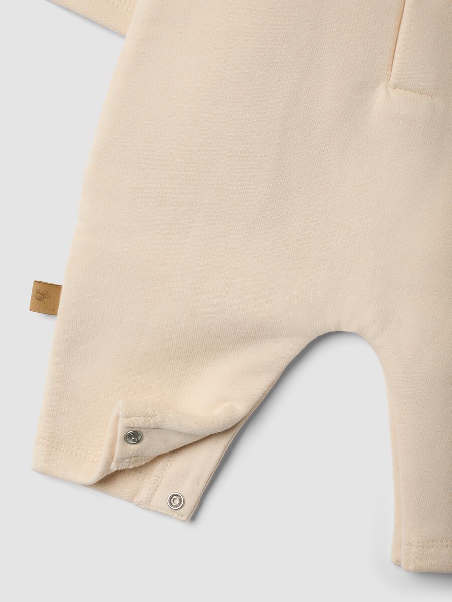 Beige organic cotton Winnie the Pooh babygrow_2