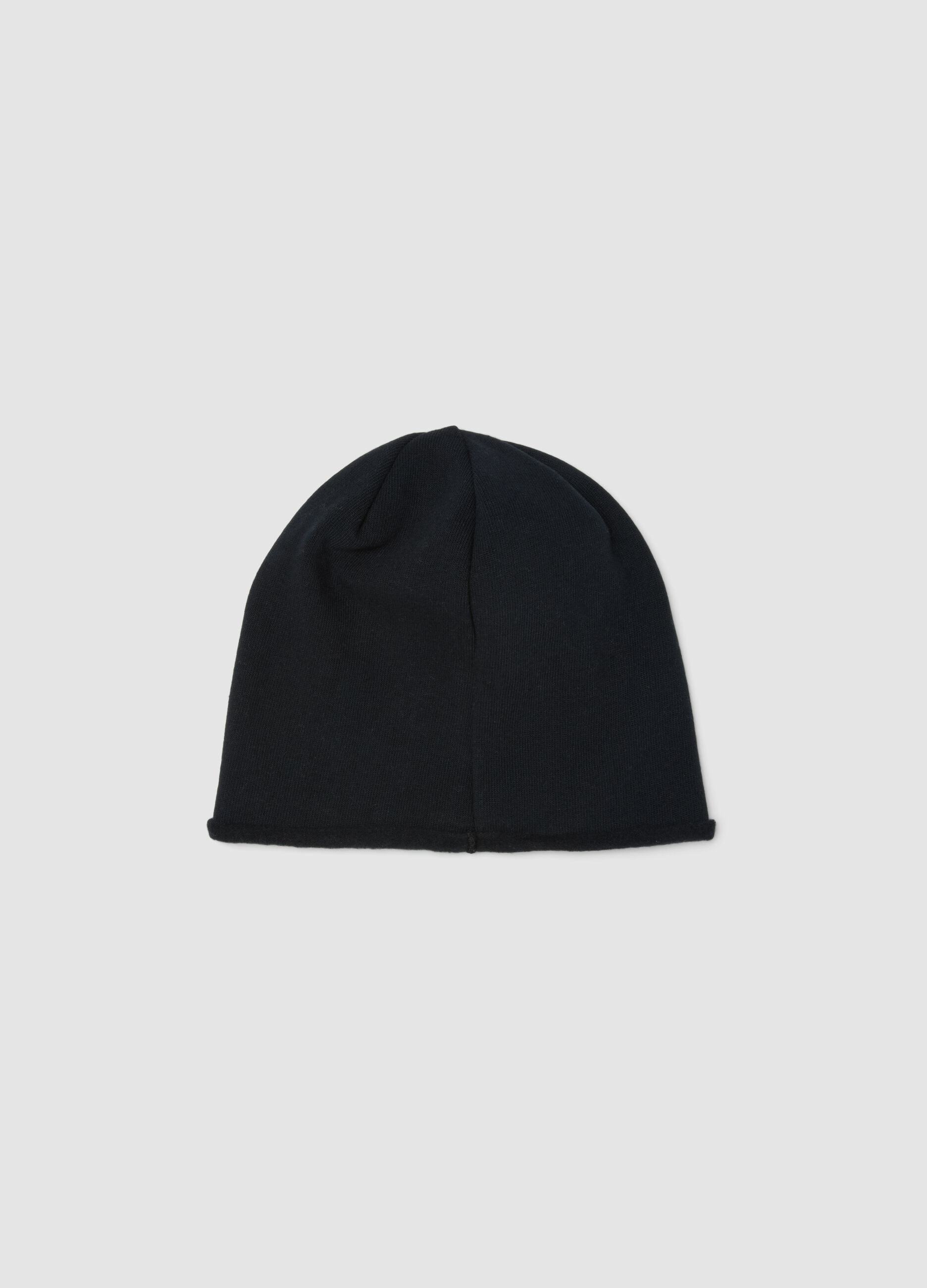 Cappello nero in cotone elasticizzato jersey knit per bambino