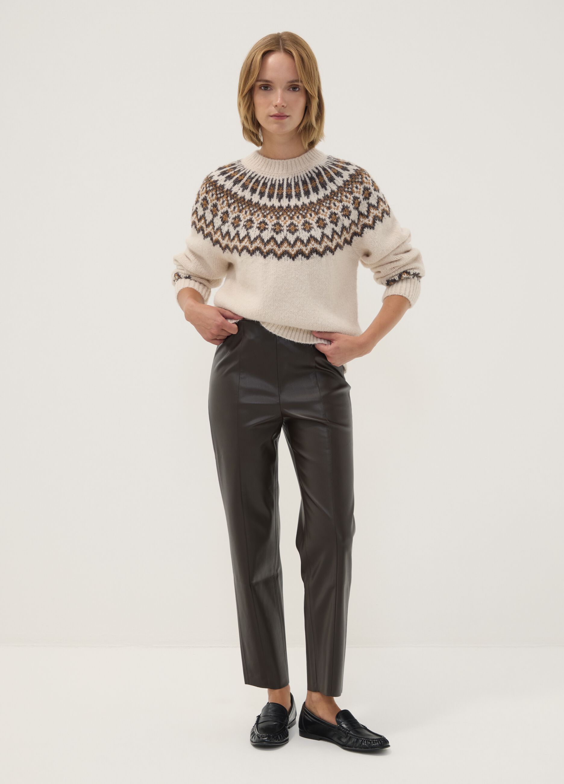 Leggings marroni slim fit con vita regular ed elastico
