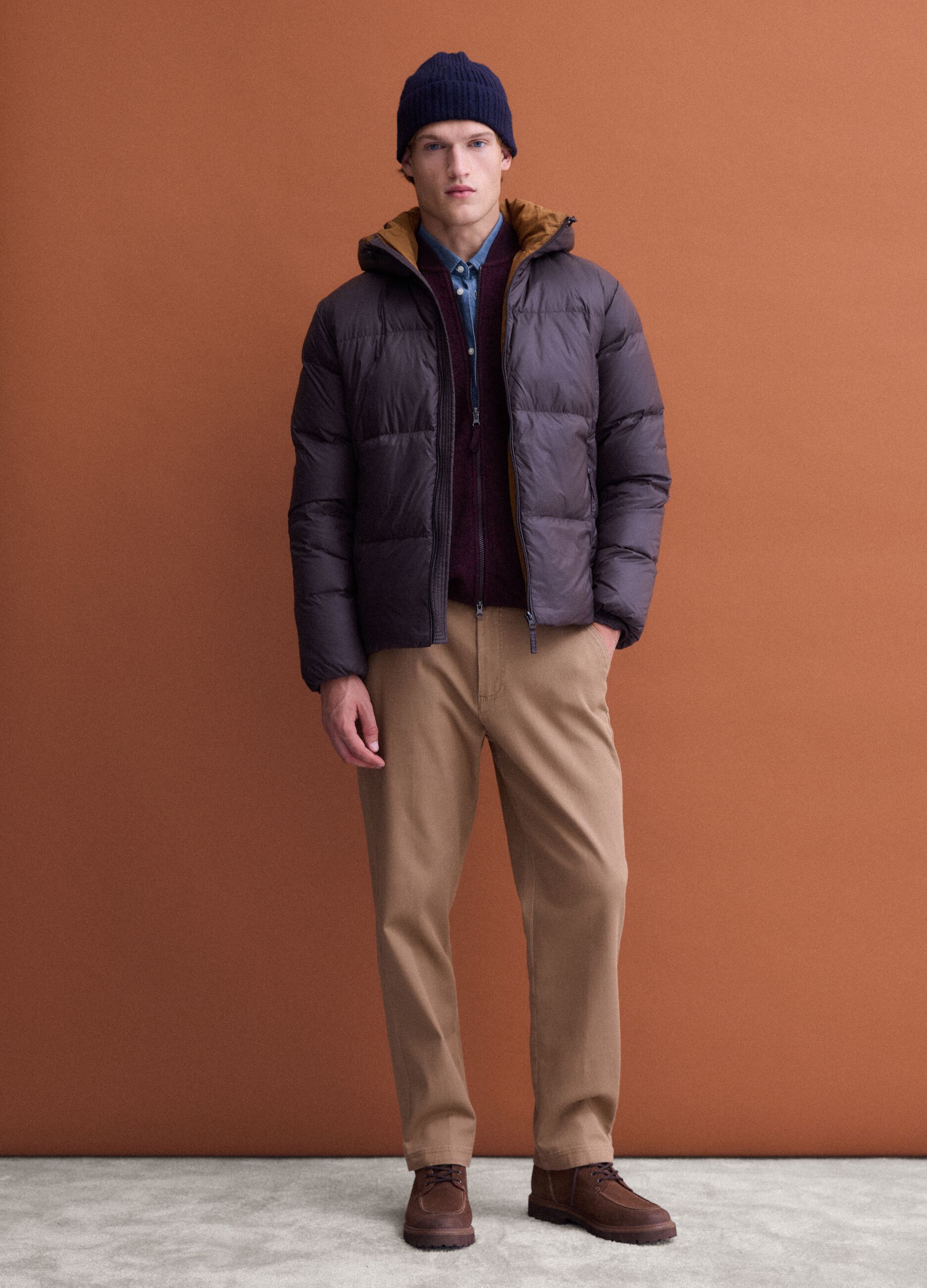 Berretto blu navy in lana elasticizzata a costine