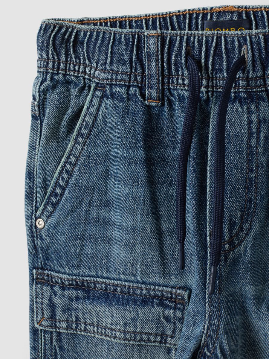 Blue denim joggers in cotton and viscose blend, relaxed fit for boys_5