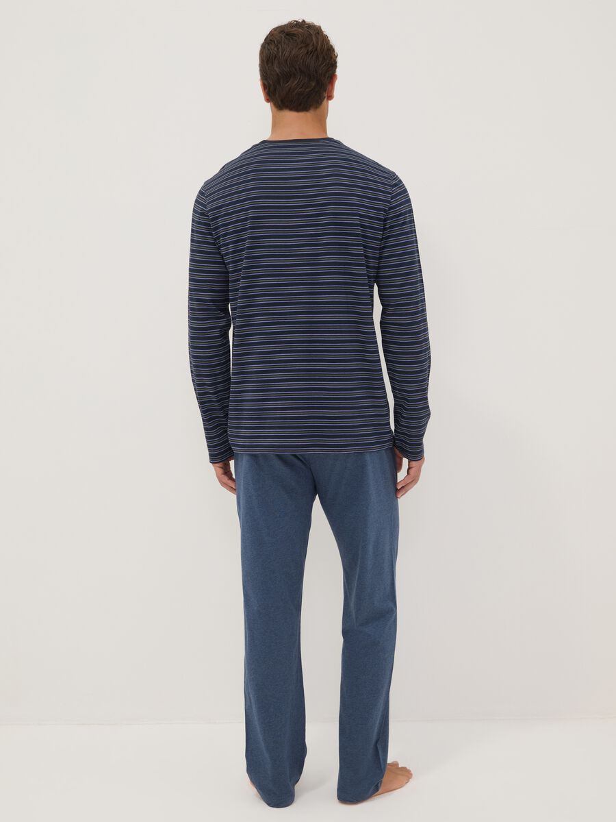 Navy blue striped pure organic cotton crew-neck pyjamas_2