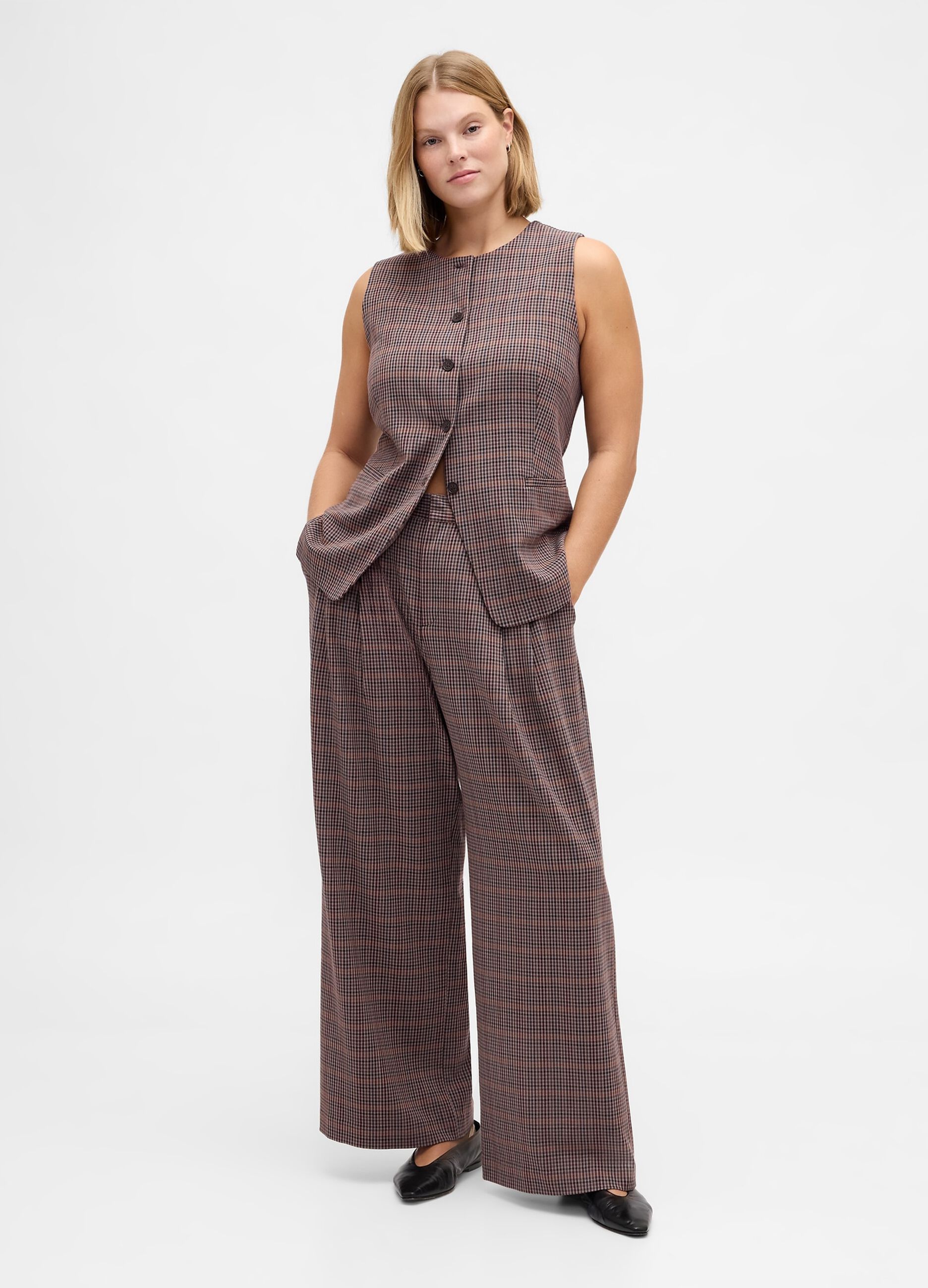 Brown stretch fabric trousers