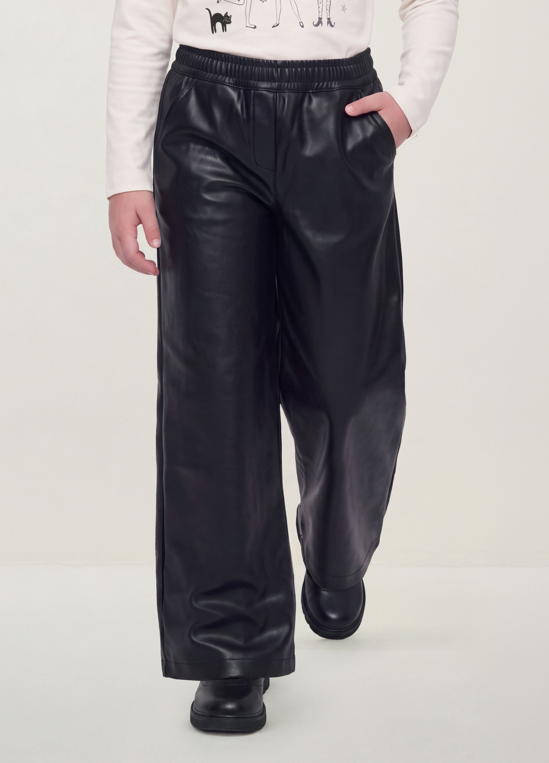 Pantaloni neri wide leg con vita elasticizzata per bambina