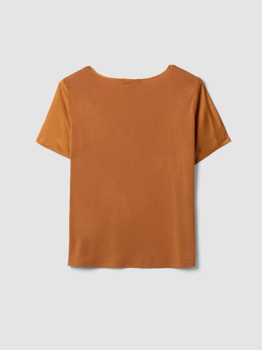 Brown satin V-neck stretch blouse, regular fit_1