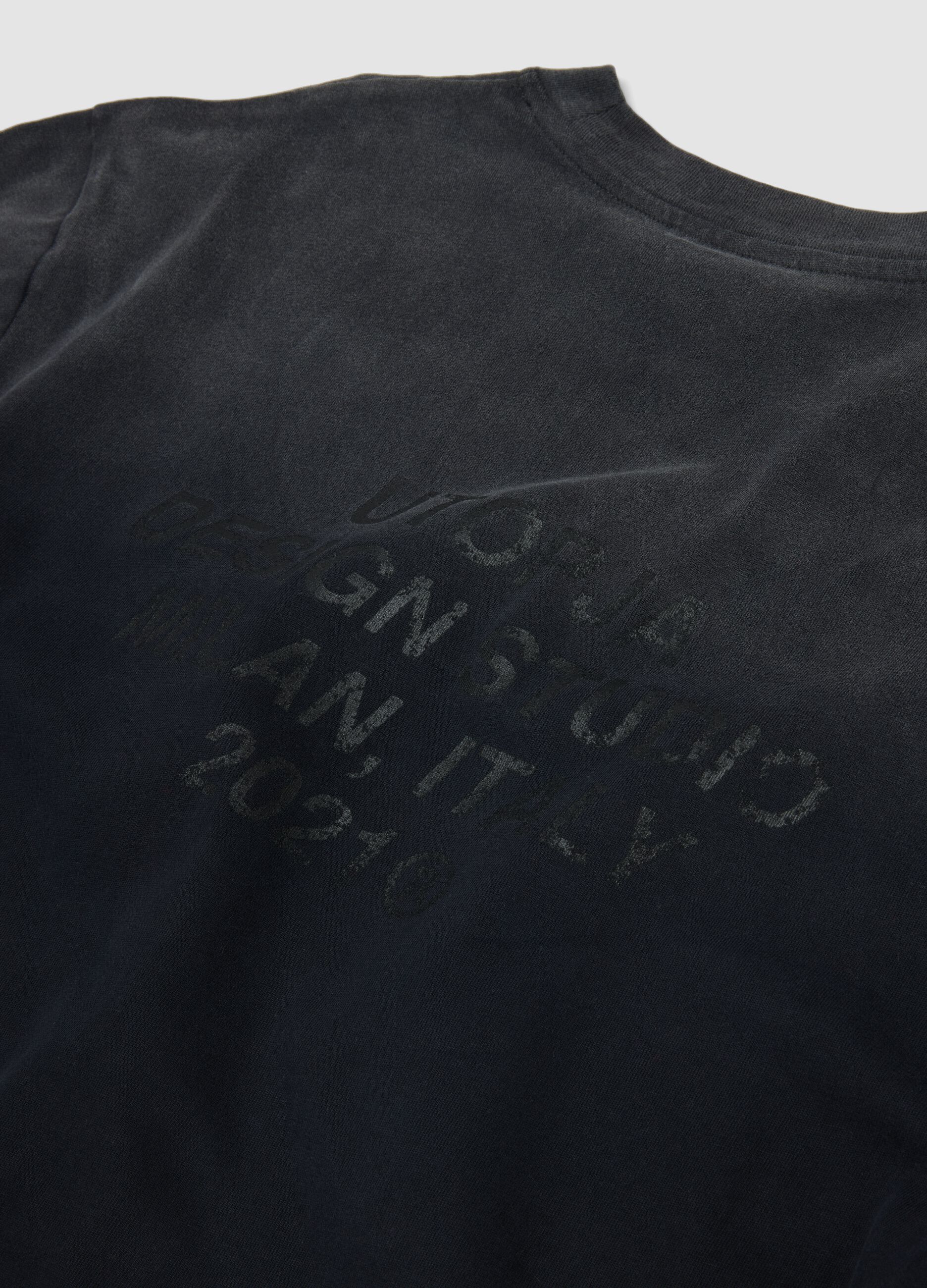 دبل لونغ سليف أسود بتأثير Sunfaded