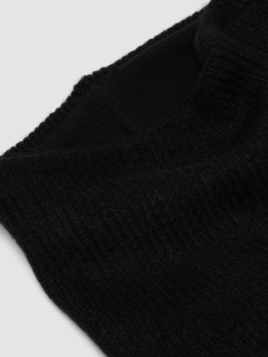 Black ribbed stretch-fabric scarf_1