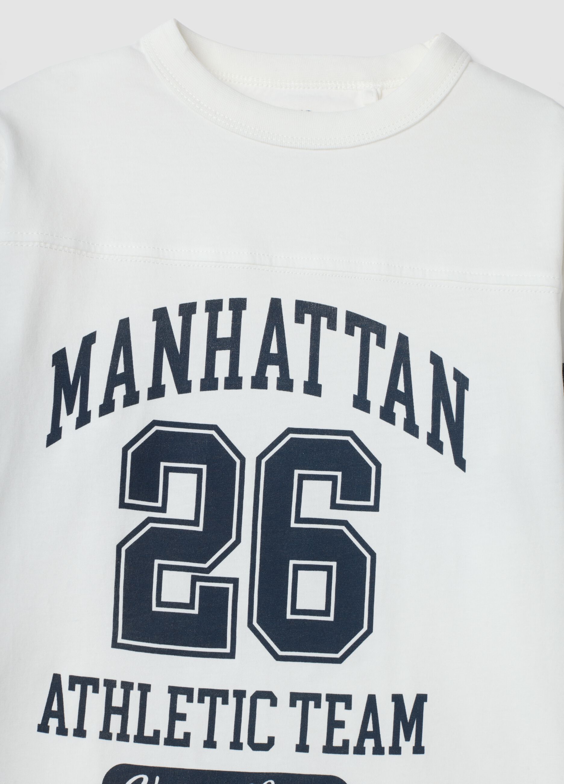 T-shirt bianca in puro cotone con stampa college regular fit