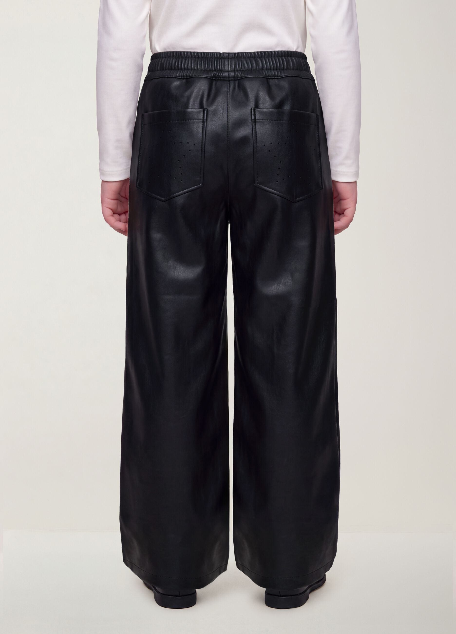 Pantaloni neri wide leg con vita elasticizzata per bambina