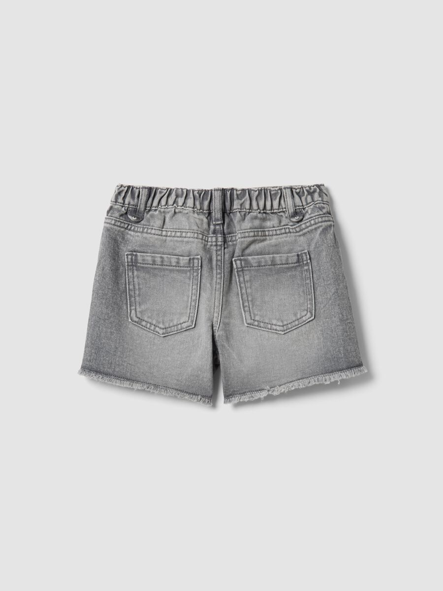 Girls' grey cotton denim shorts, regular fit_1
