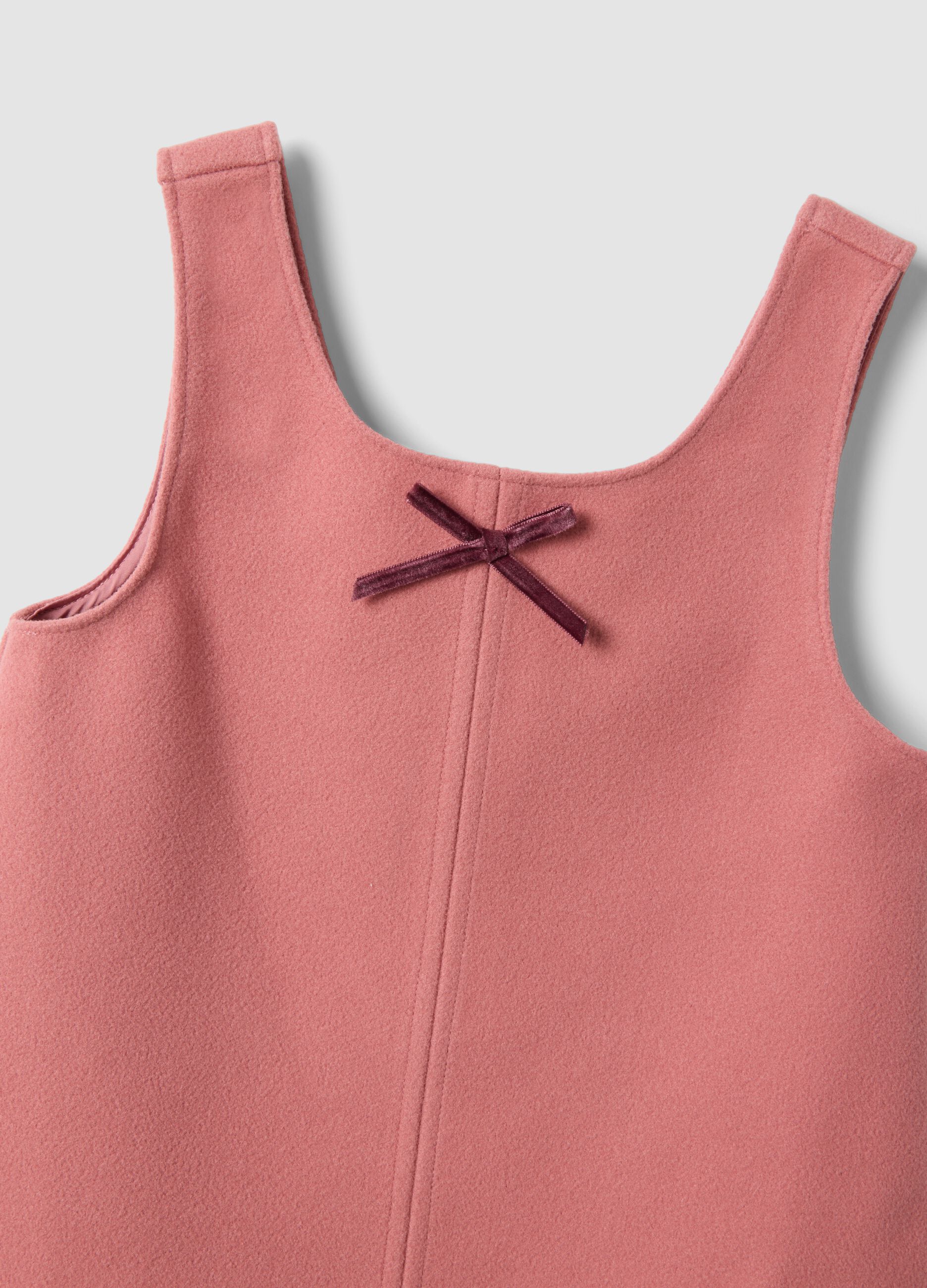 Dusty pink dress with crew neck and bow
