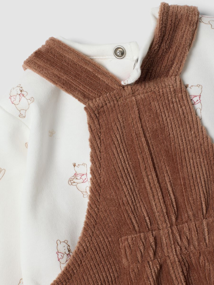 Brown organic cotton-blend set with Winnie the Pooh dungarees_3