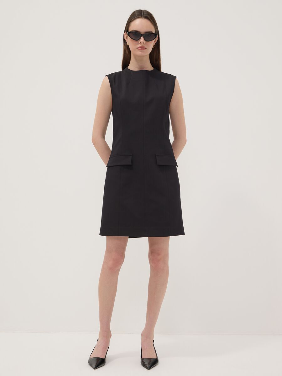 Black sleeveless fitted dress in stretch cotton with crew neck_1