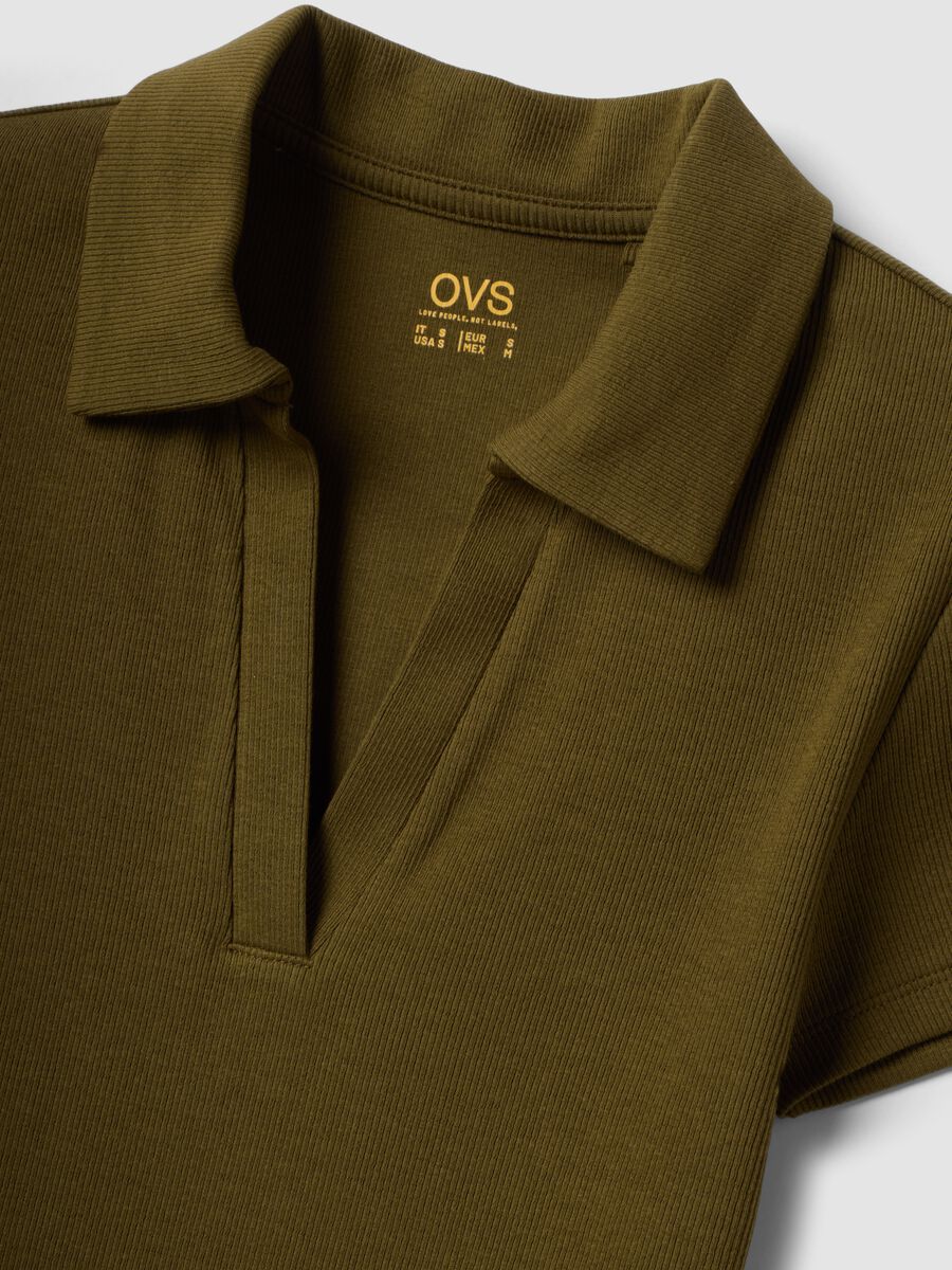 Green stretch cotton V-neck polo shirt with open neckline, regular fit_6