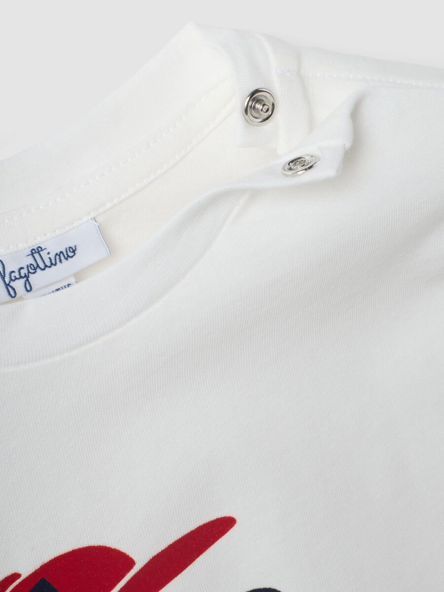 White pure organic cotton T-shirt with puppy print for baby boy_3