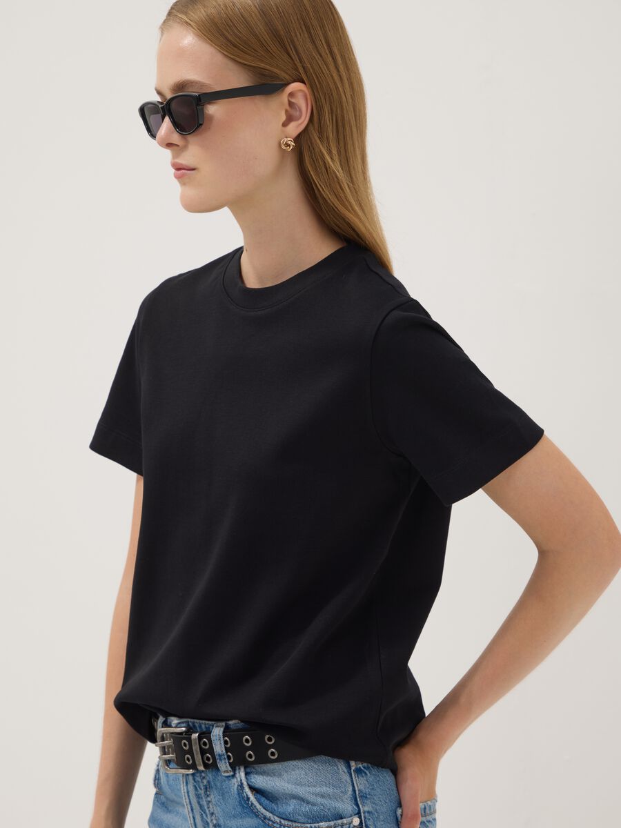 The Iconic Tee relaxed-fit black pure cotton short-sleeve T-shirt_0