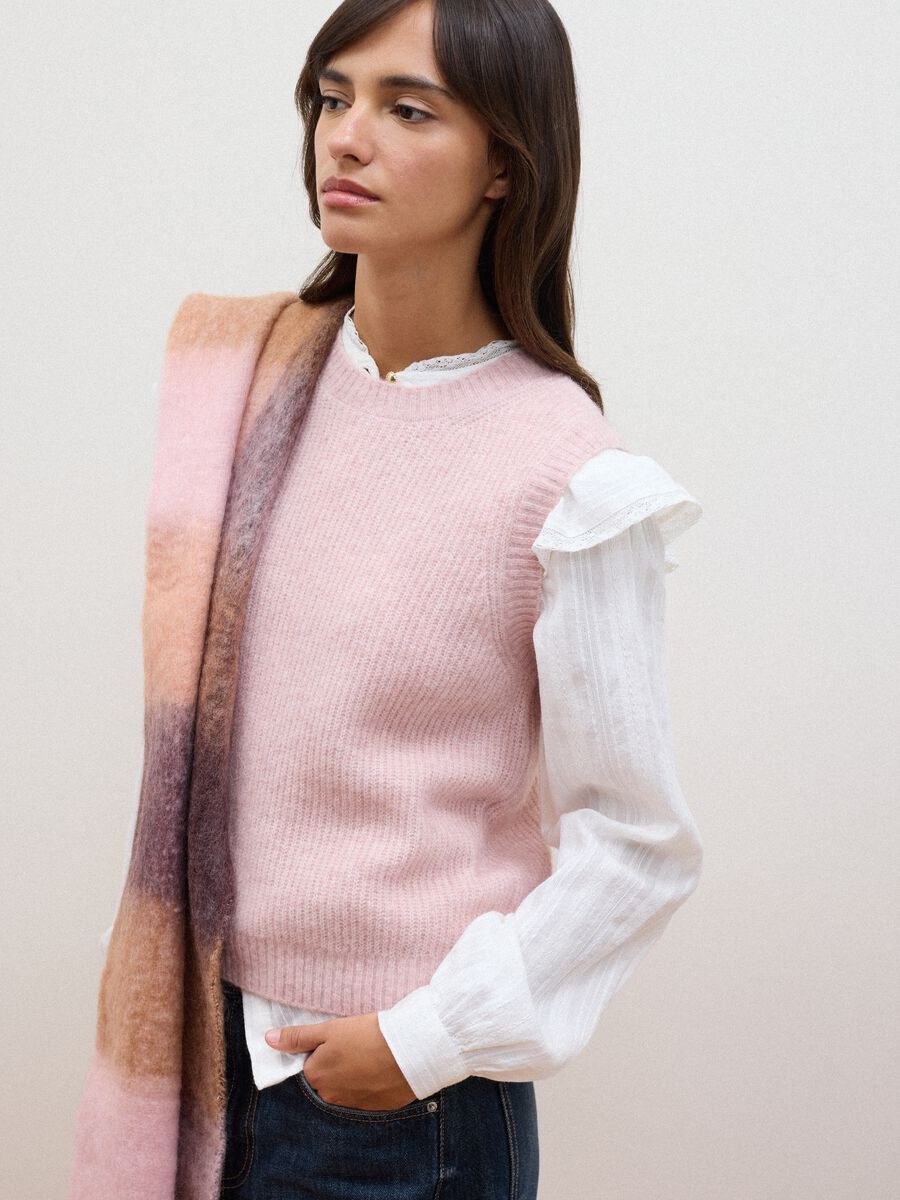 Pink crew-neck wool and alpaca stretch-knit gilet_3
