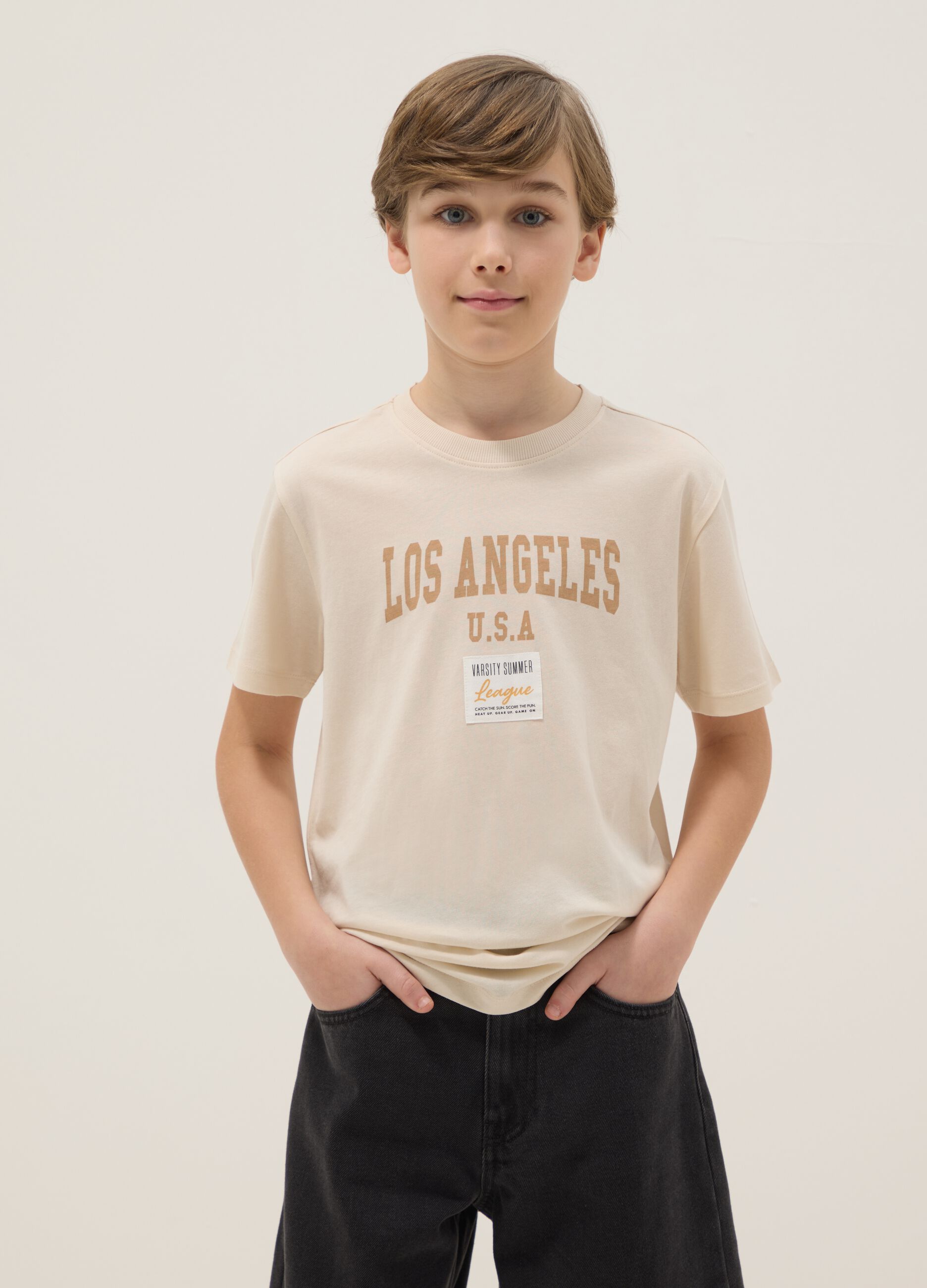 Boy's regular fit beige pure cotton T-shirt with print