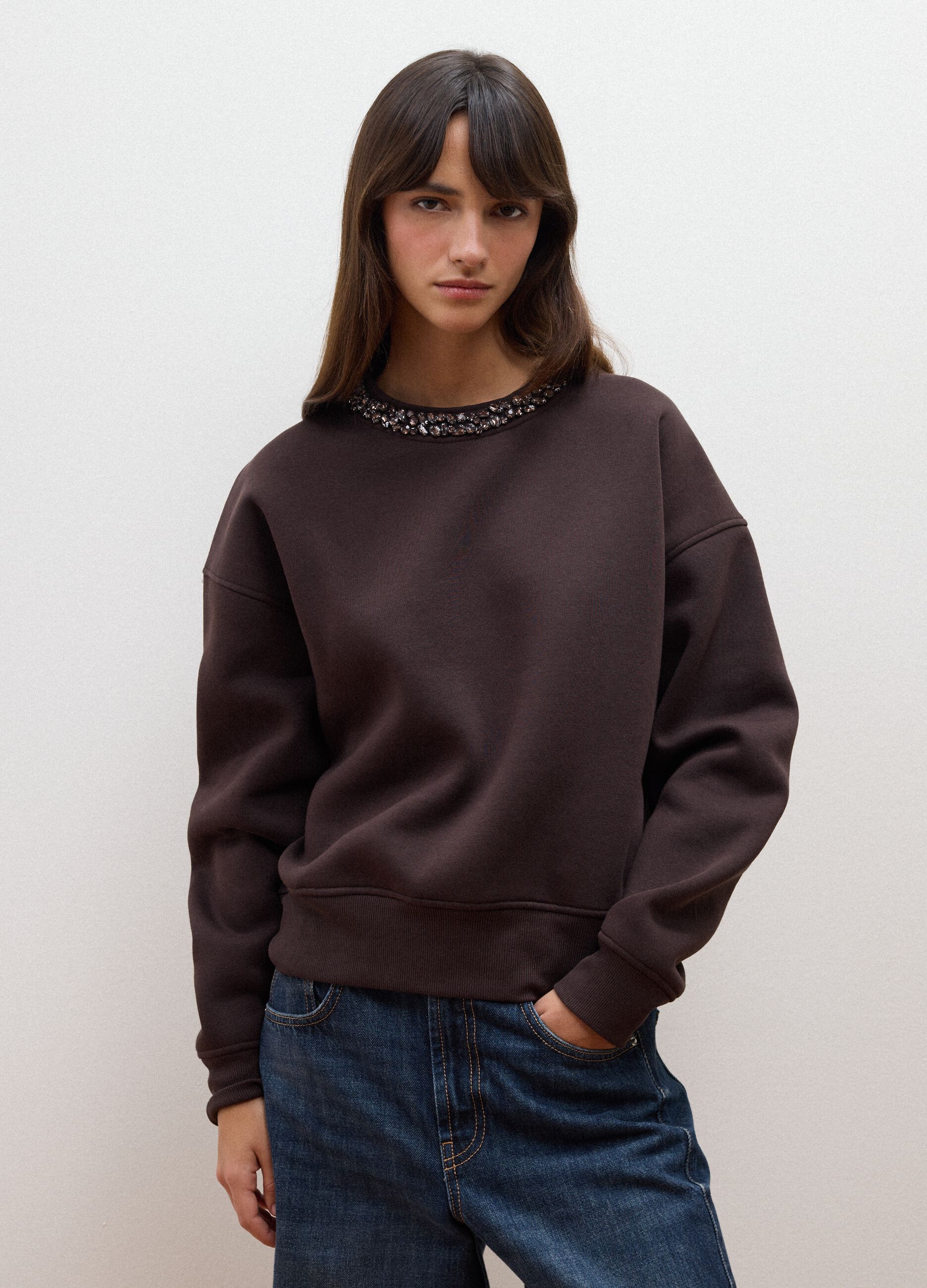 Felpa marrone in misto cotone con strass