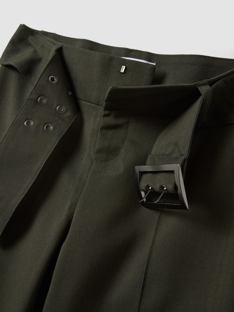 Green slim-fit stretch viscose trousers_1