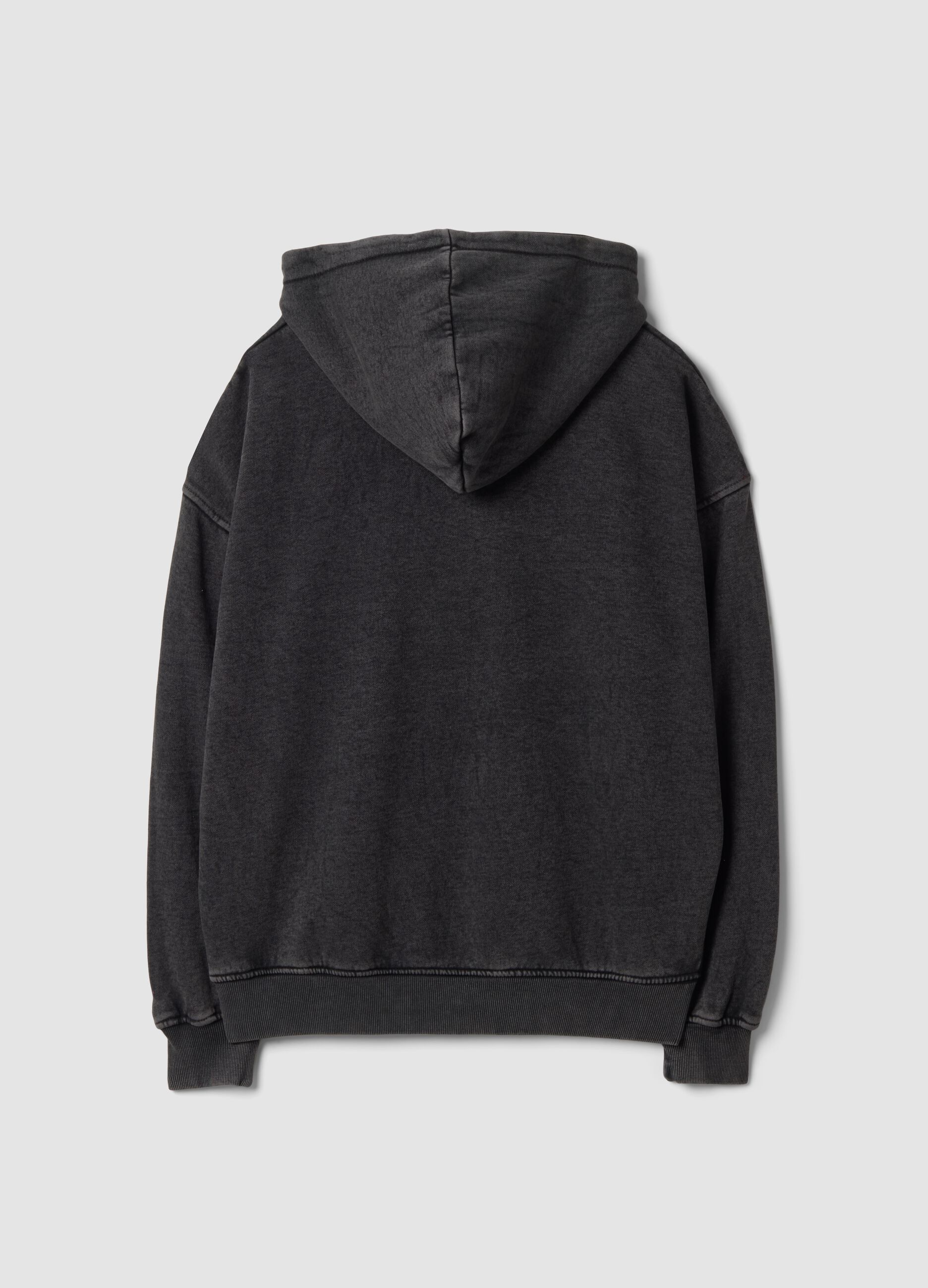 Grey oversized 100% cotton hoodie with &ldquo;A Nightmare On Elm Street&rdquo; print