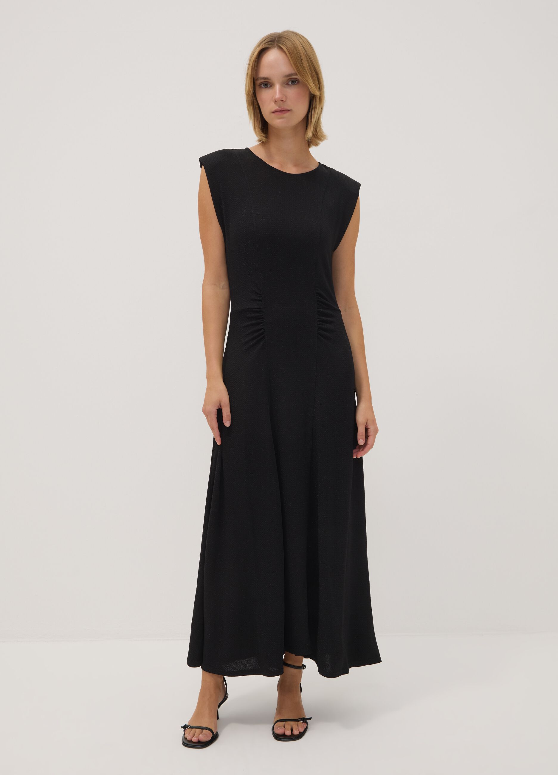 Long black stretch dress with crew neck