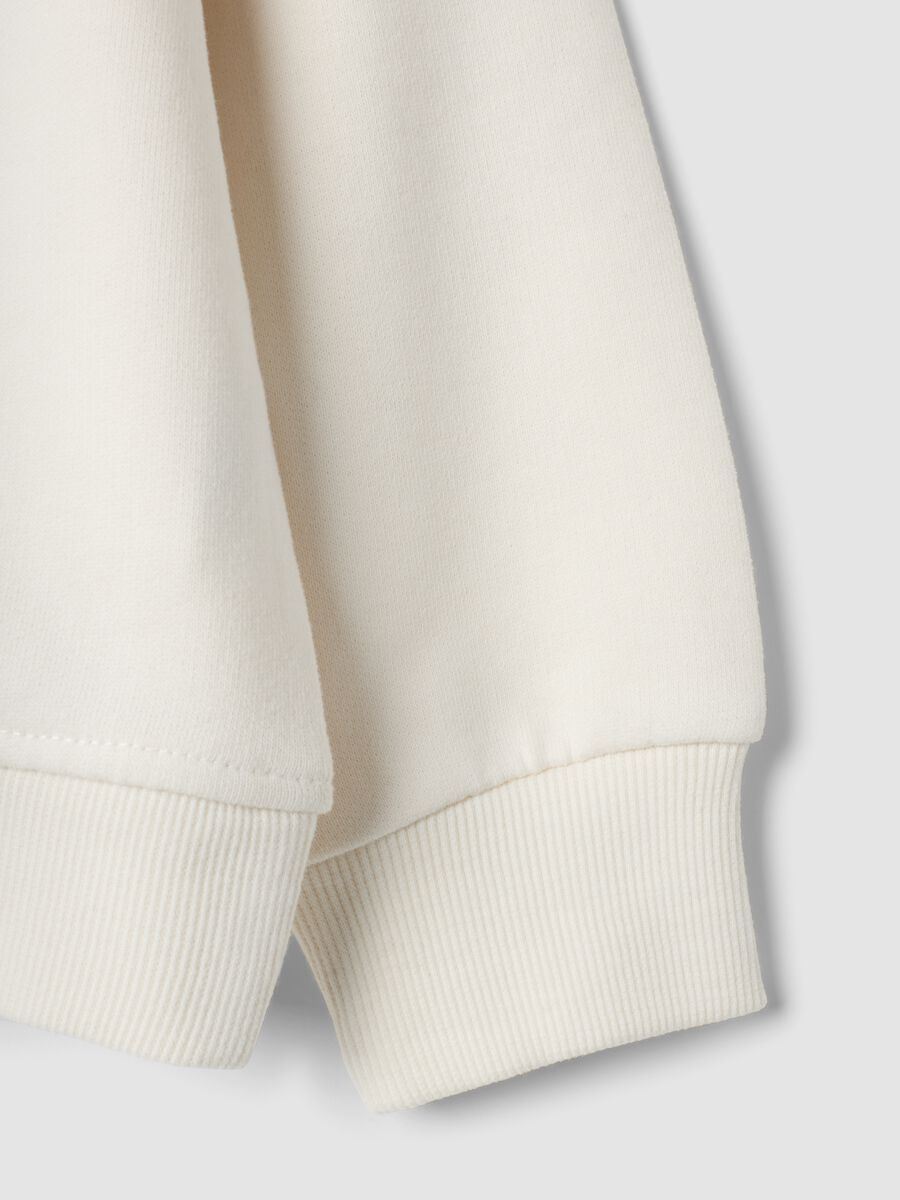 White 100% cotton sweatshirt with crew neck and bow print_3