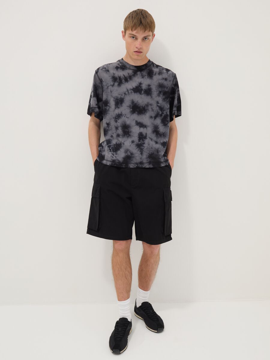 Black cotton cargo Bermuda shorts &ndash; baggy fit_0