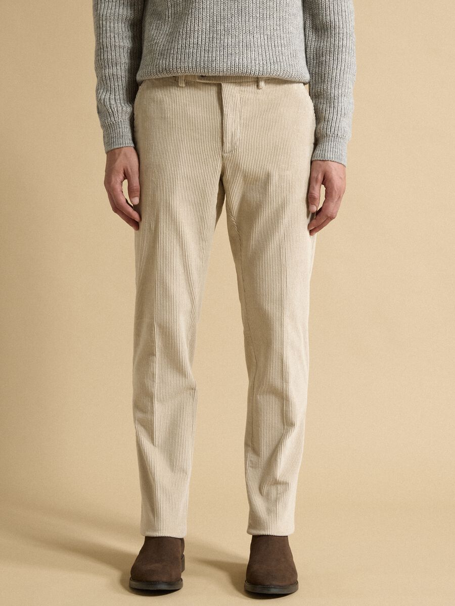 Pantaloni beige in cotone elasticizzato a coste_1