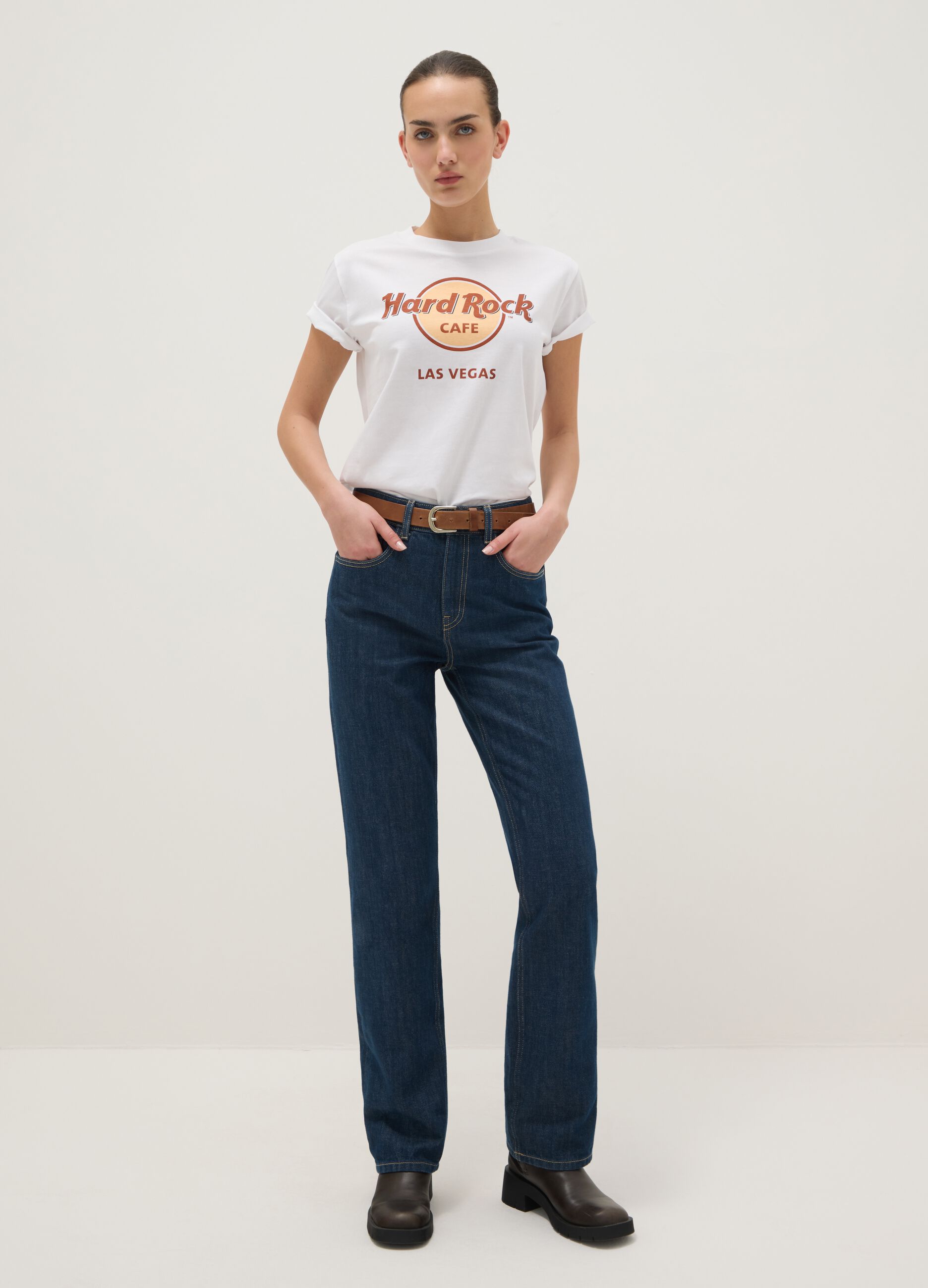 White Pure Cotton Regular Fit T-shirt with Hard Rock Cafe Logo