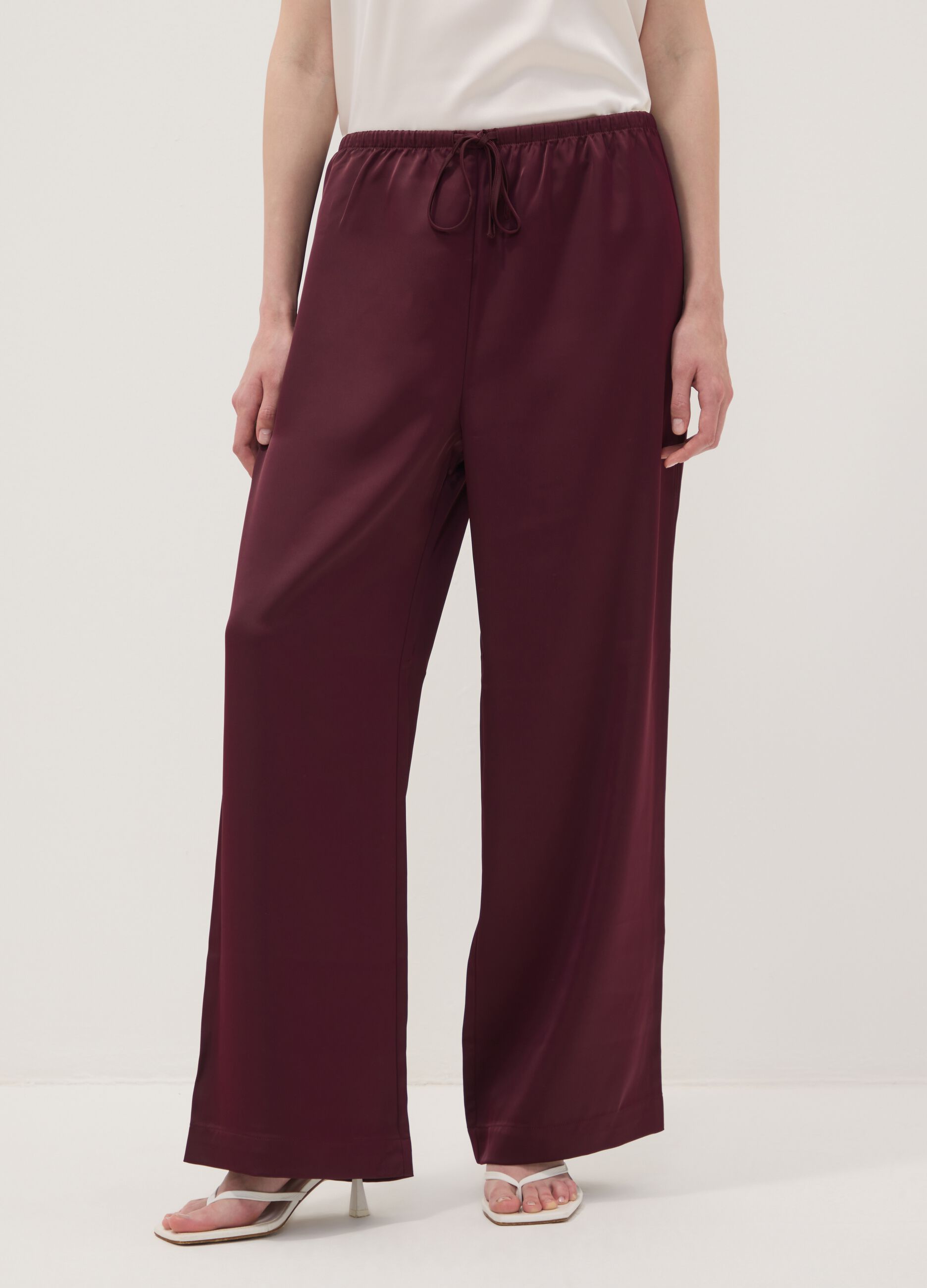 Red wide-leg trousers with regular waist